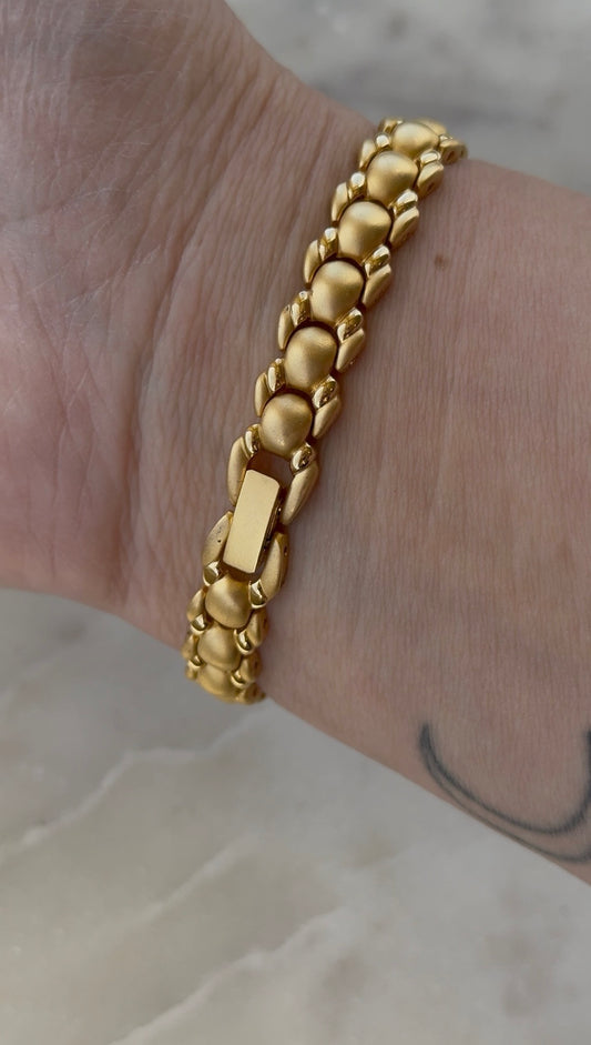 1991 Pulsar By SEIKO Gold Tone Bracelet Watch