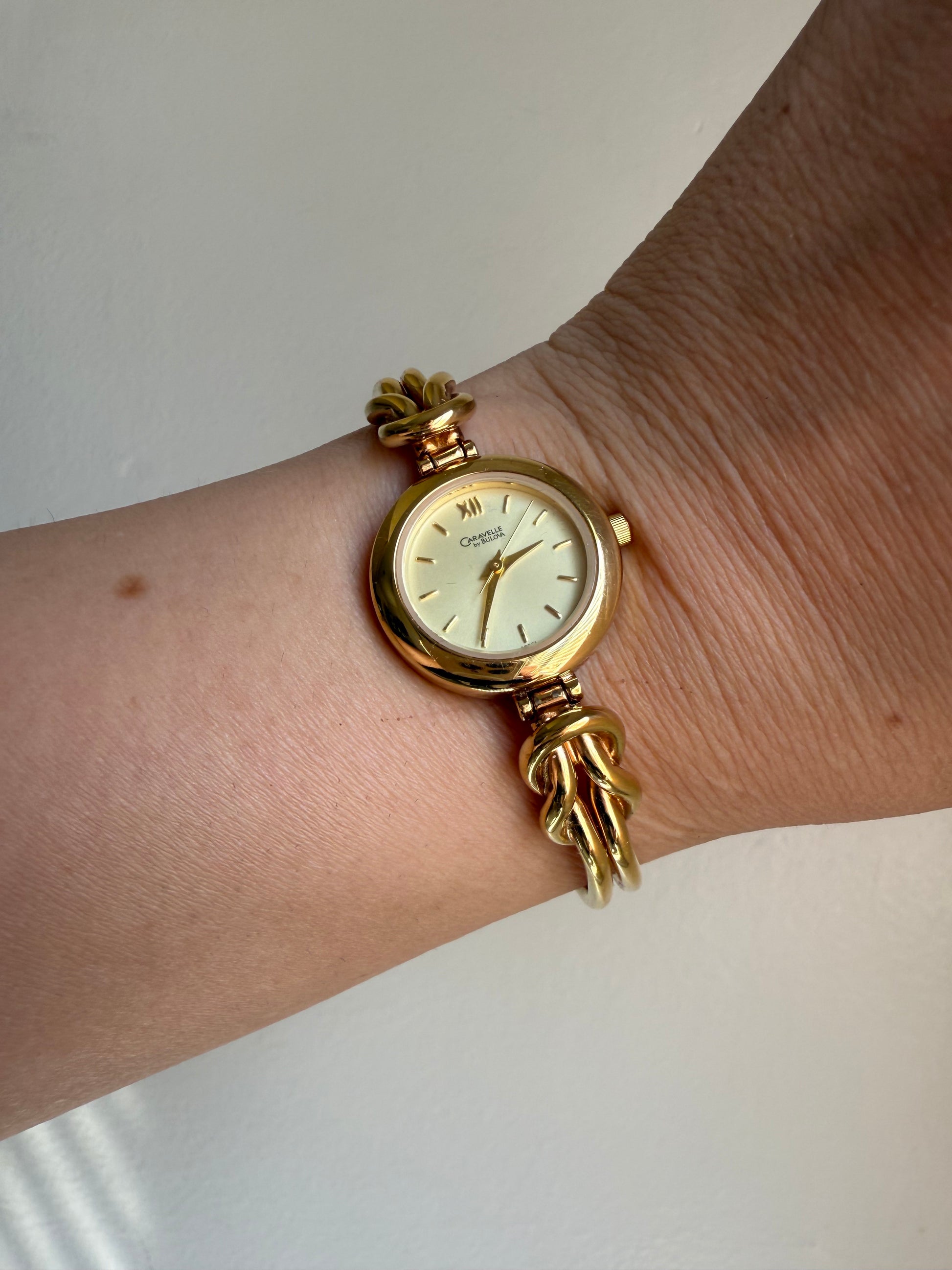 2000 Y2K Caravelle by BULOVA Gold Tone Gold Dial Bengal Bracelet Watch