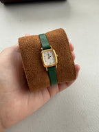 1996 Seiko Gold Tone Barrel Tank Watch