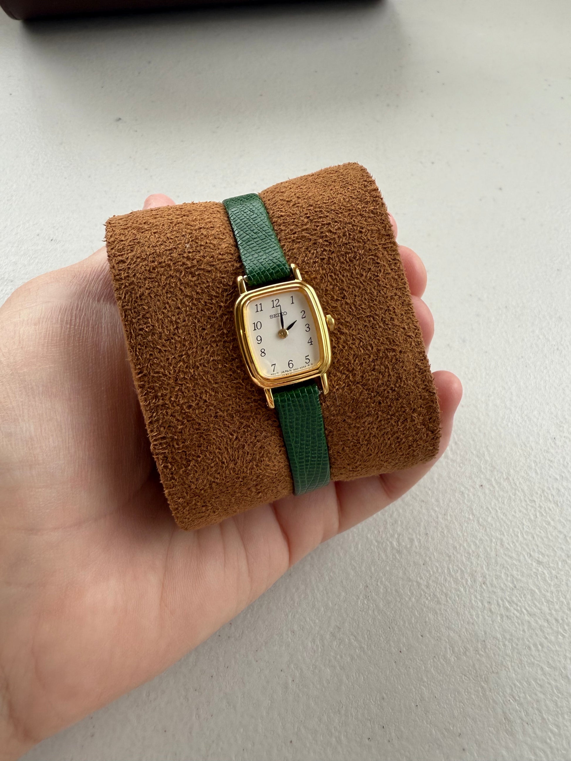 1996 Seiko Gold Tone Barrel Tank Watch