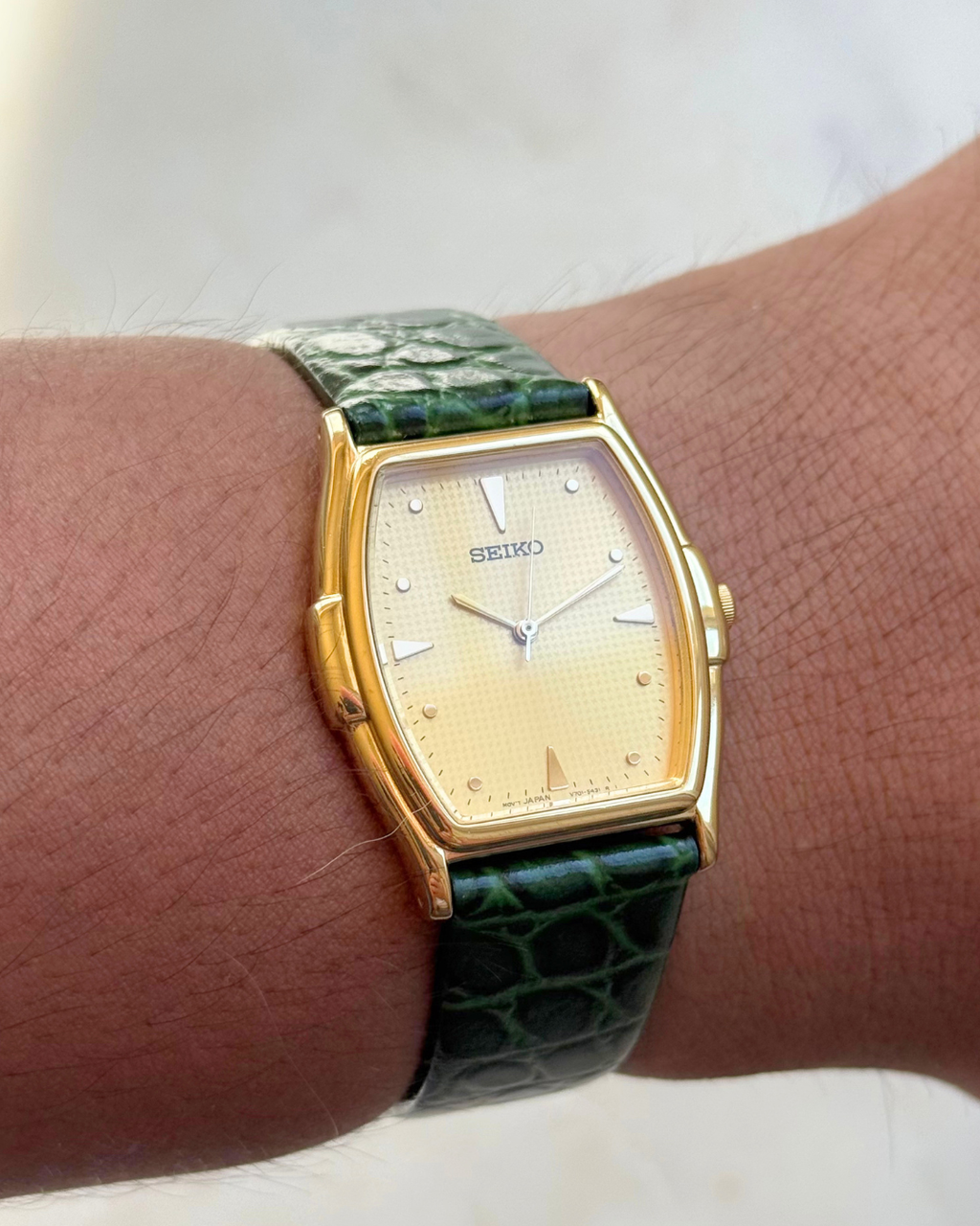 1988 Seiko Gold Tone Tonneau Watch