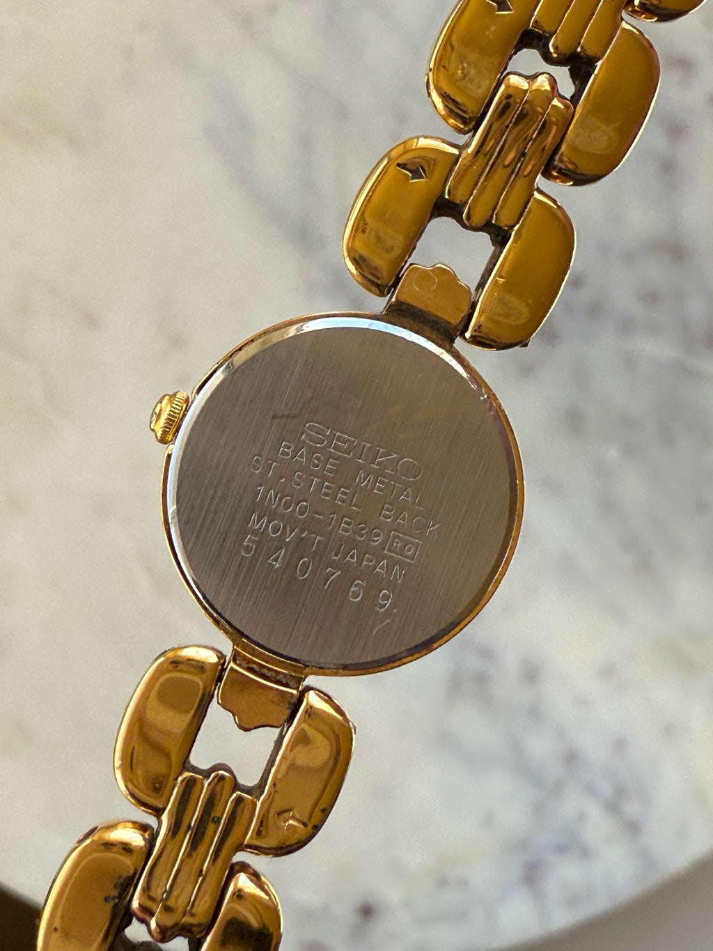 1995 Seiko Quartz Gold Tone Bracelet Watch