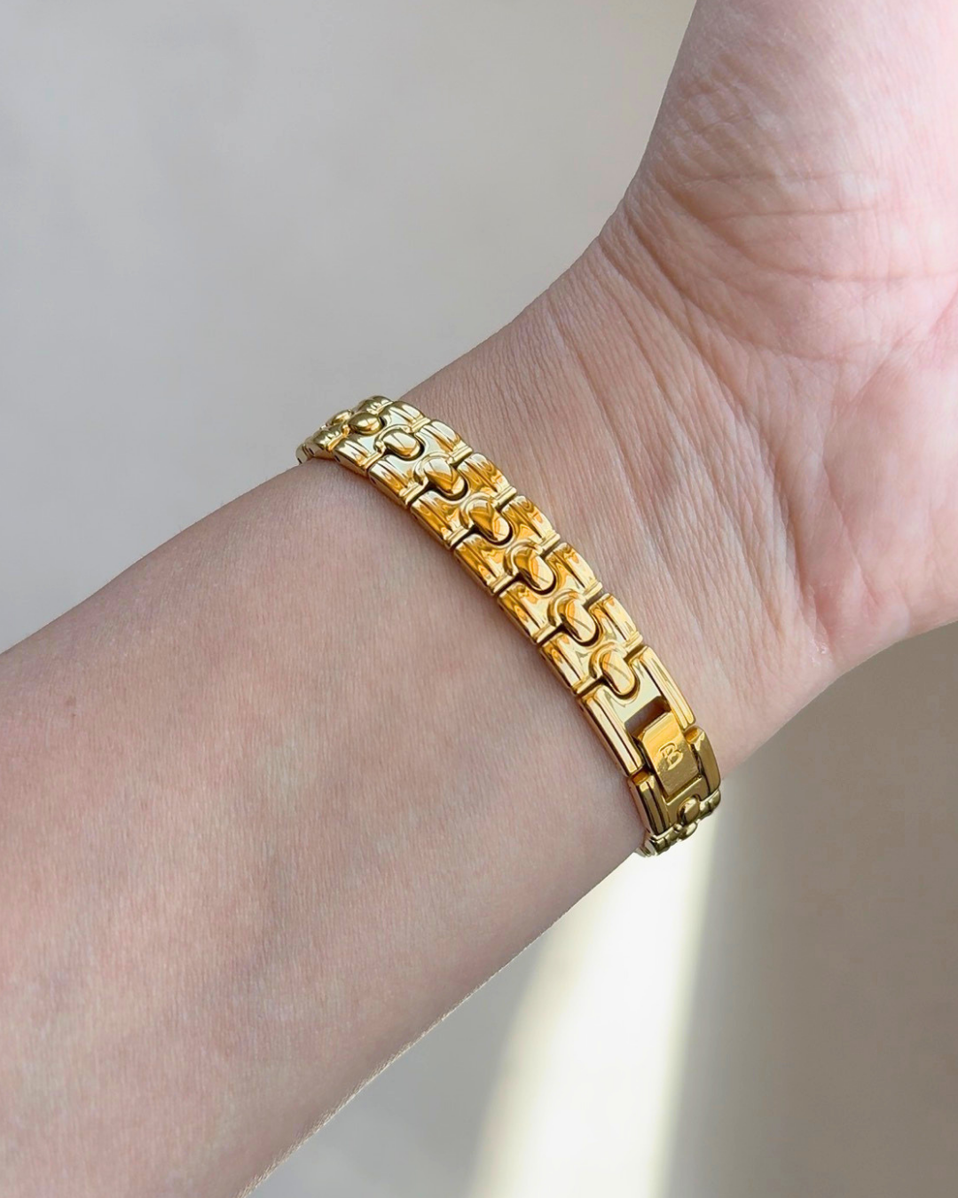 1997 Bulova Tonneau Gold Tone Bracelet Watch