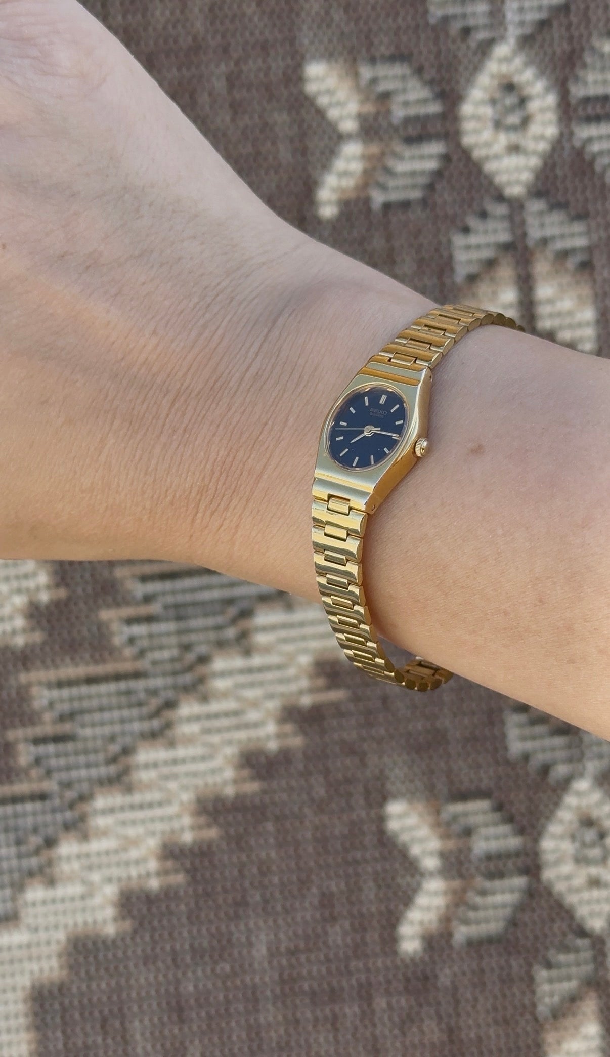 1988 Seiko Quartz Gold Tone Oval Watch