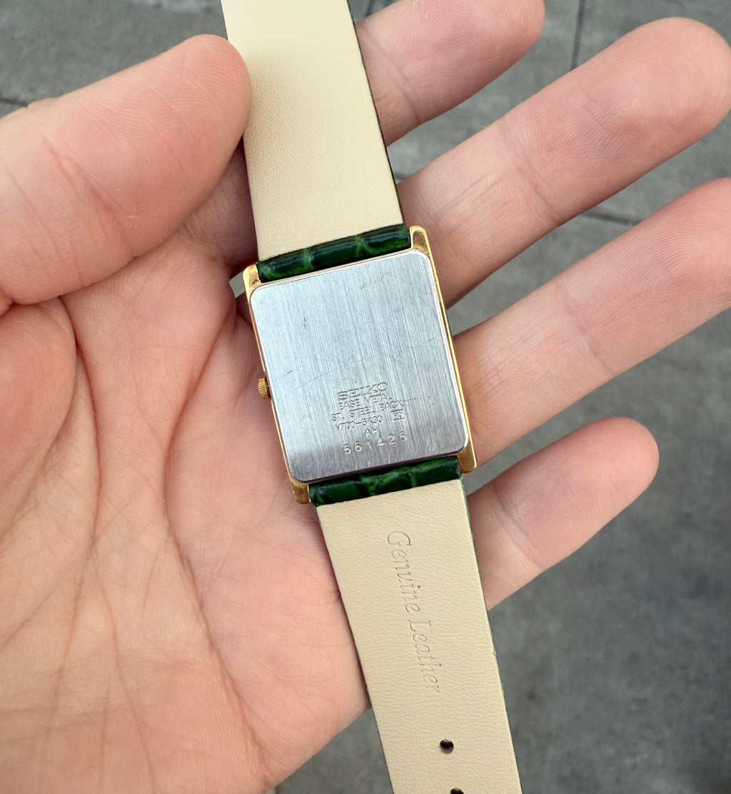 1995 Seiko Quartz Gold Tone Tank Watch