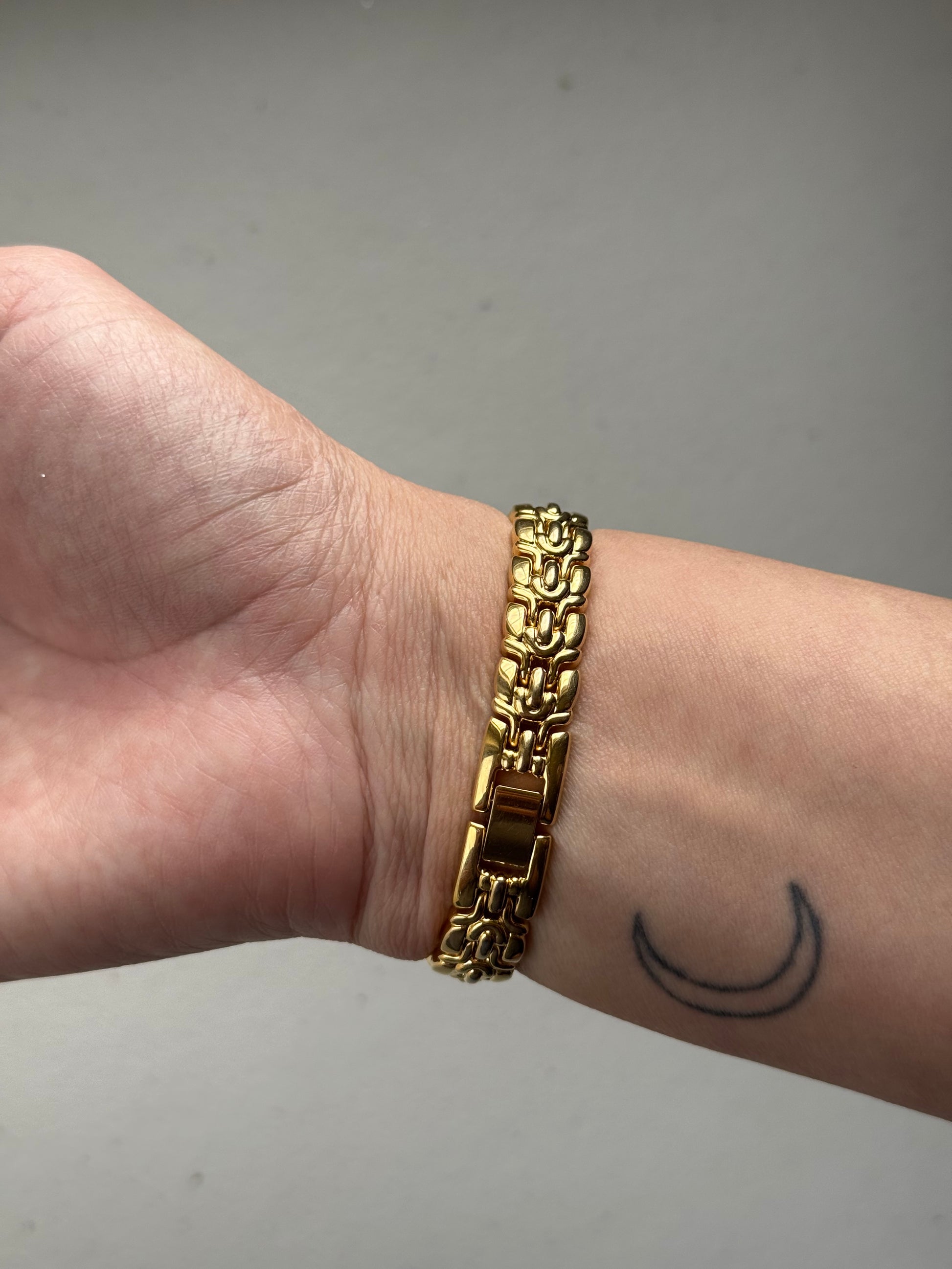 1980’s Citizen Elegance Gold Tone Hexagon Bracelet Watch