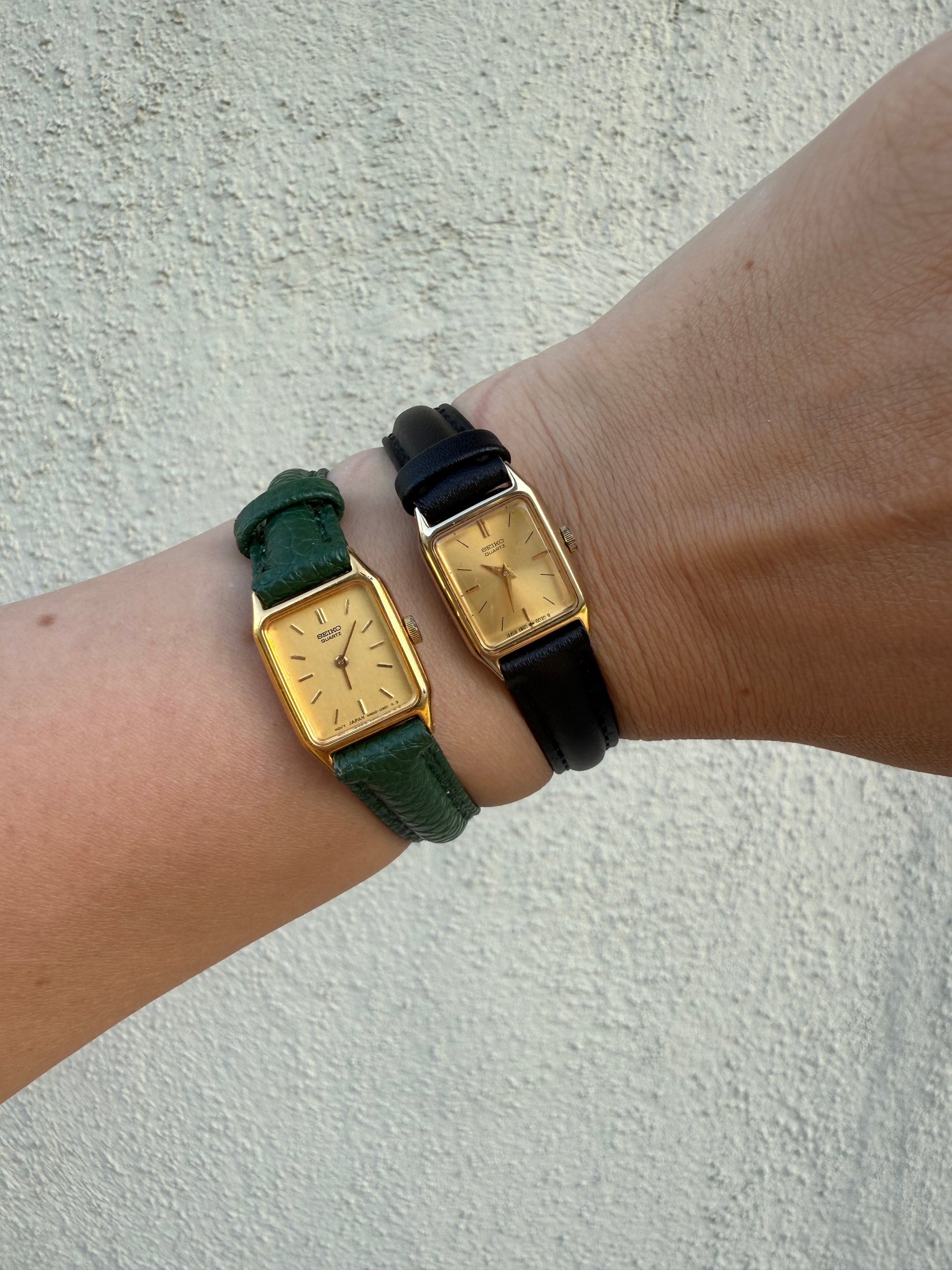 1988 Seiko Quartz Gold Tone Gold Dial Tank Watch