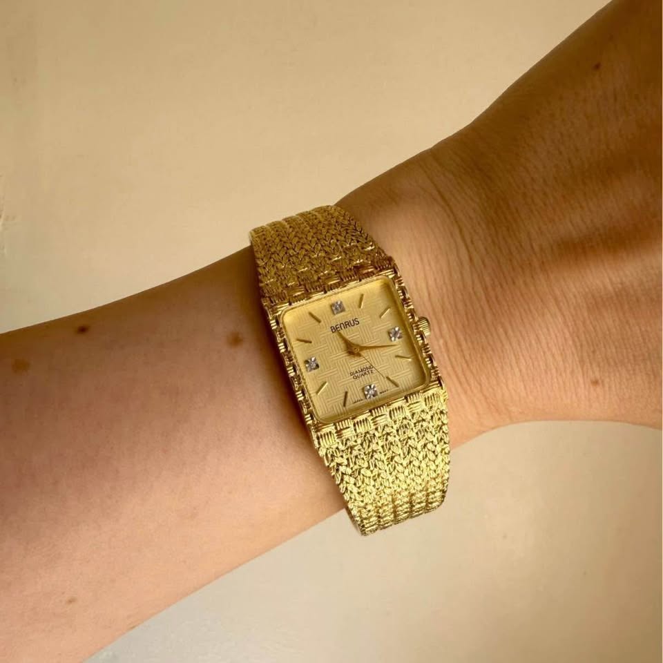 Benrus Diamond Quartz Vintage Gold tone 4 Diamond Watch (Near Mint)
