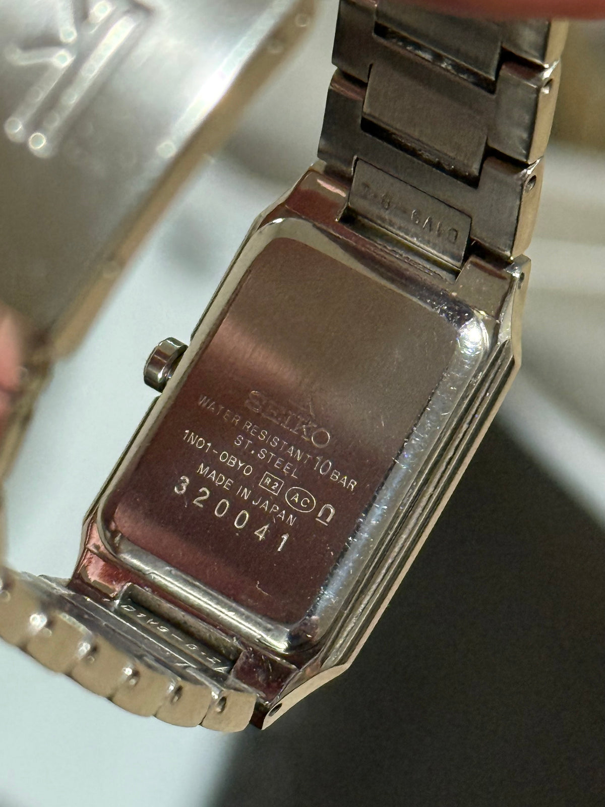 1993 Seiko Quartz Lukia Silver Tone Tank Watch