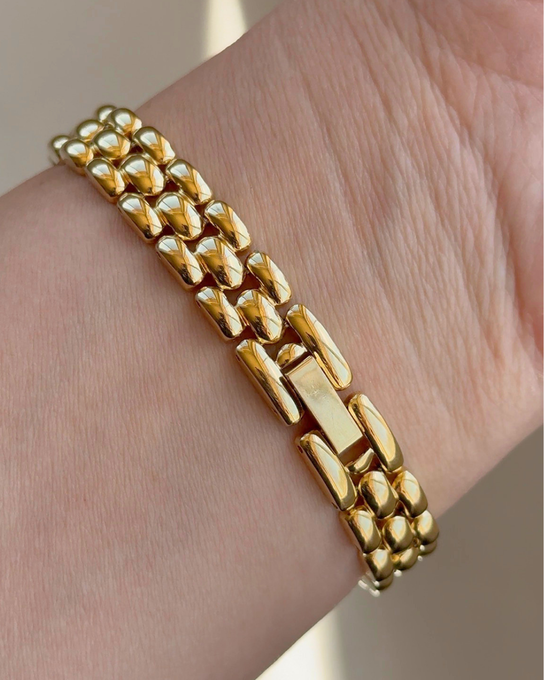 1990's Timex Gold Tone Bracelet Watch