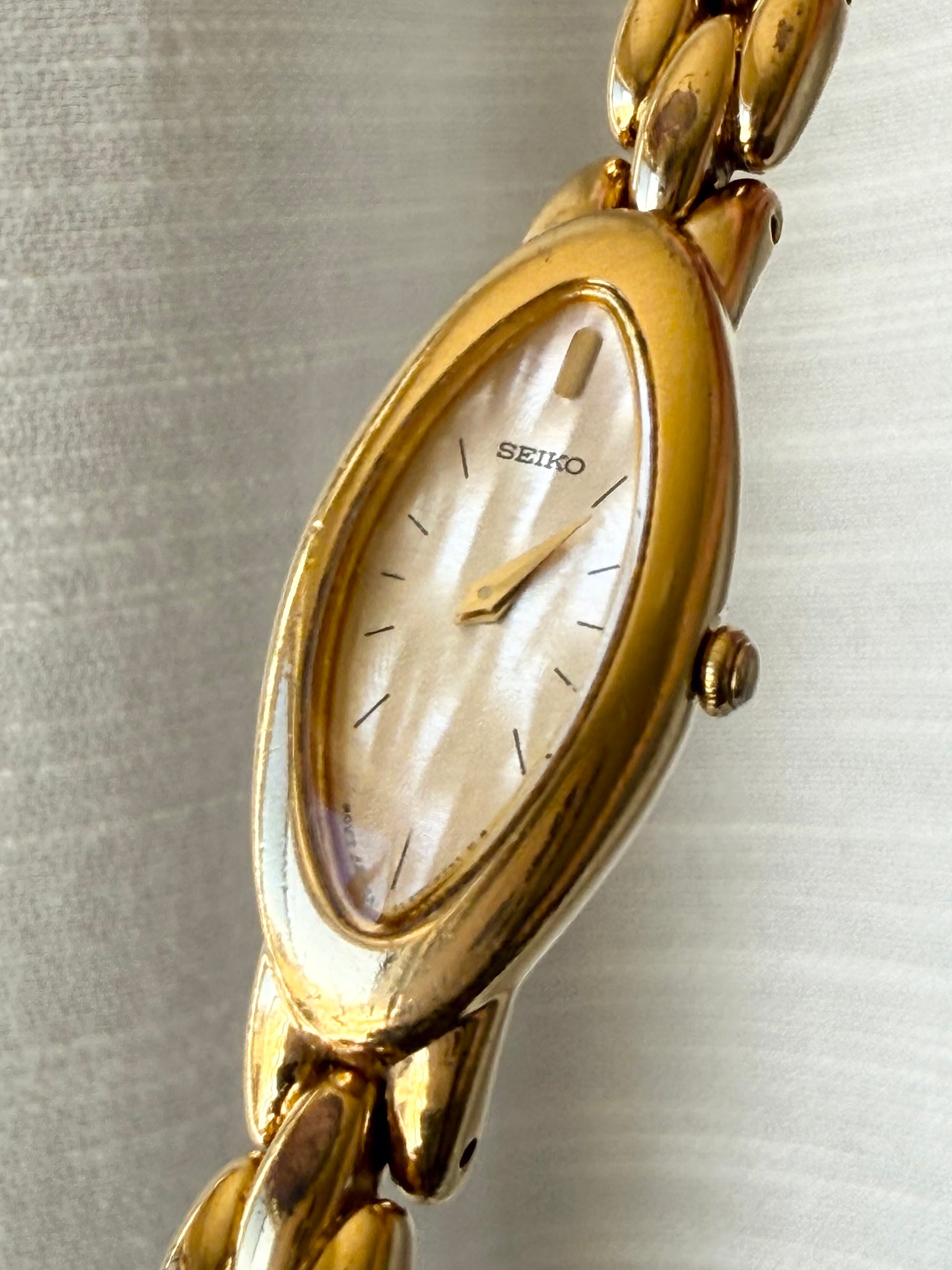 1995 Seiko Gold Tone MOP Oval Watch