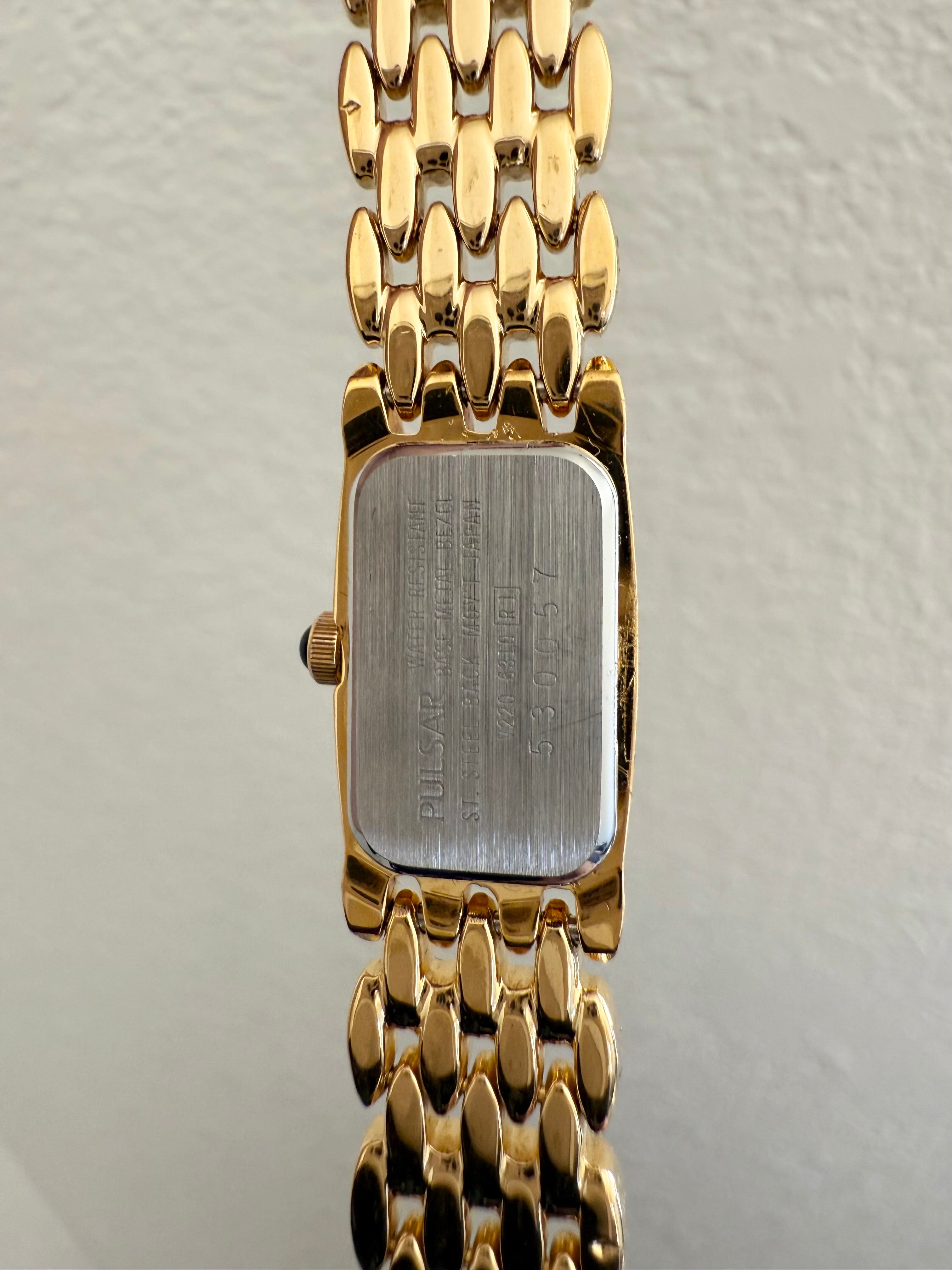 1995 Pulsar By Seiko Gold Tone “V220”
Watch