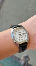 1980’s Seiko Lorus Quartz Day Date TV Dial Watch