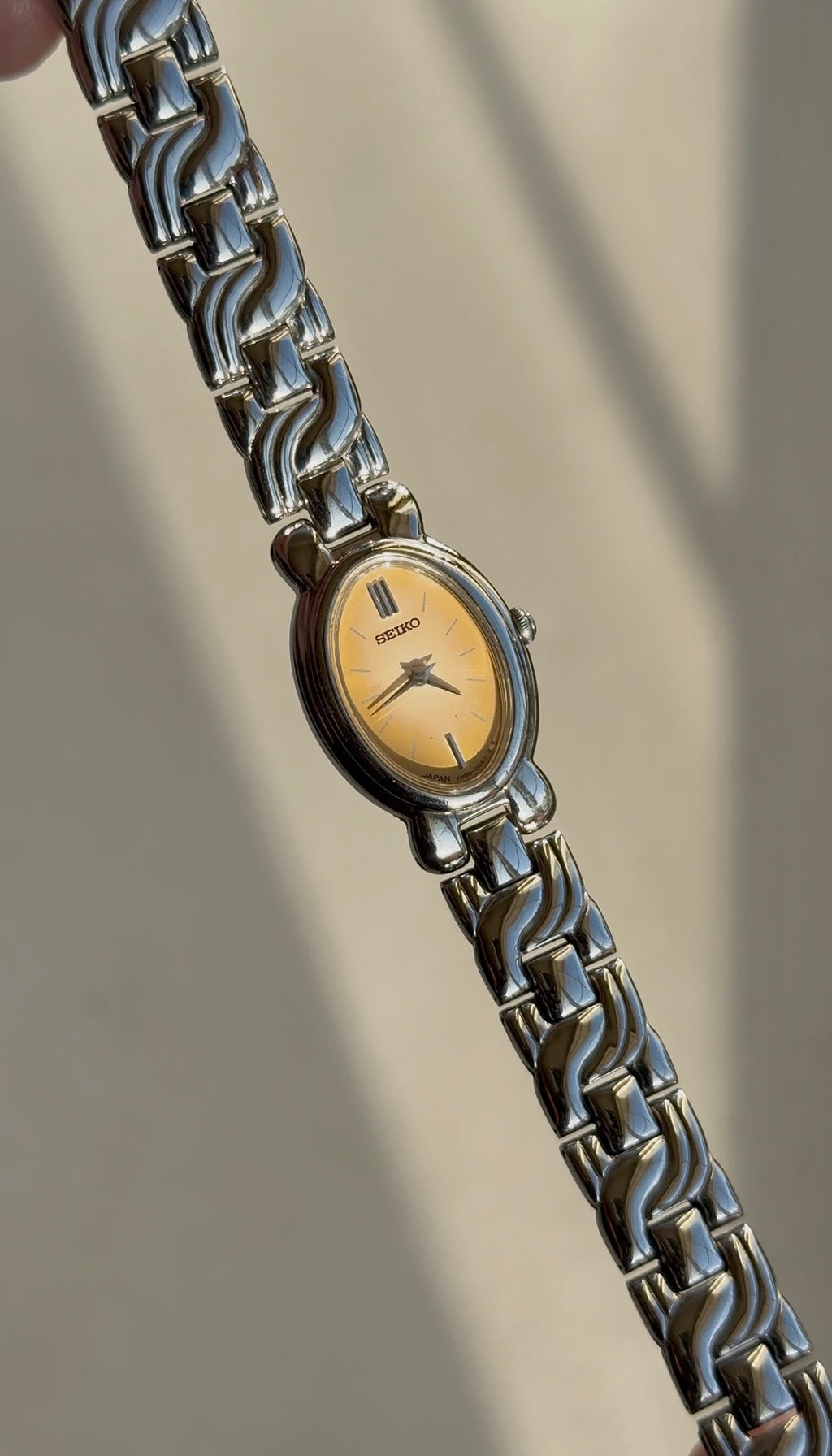 1990 Seiko Silver Tone Oval Bracelet Watch