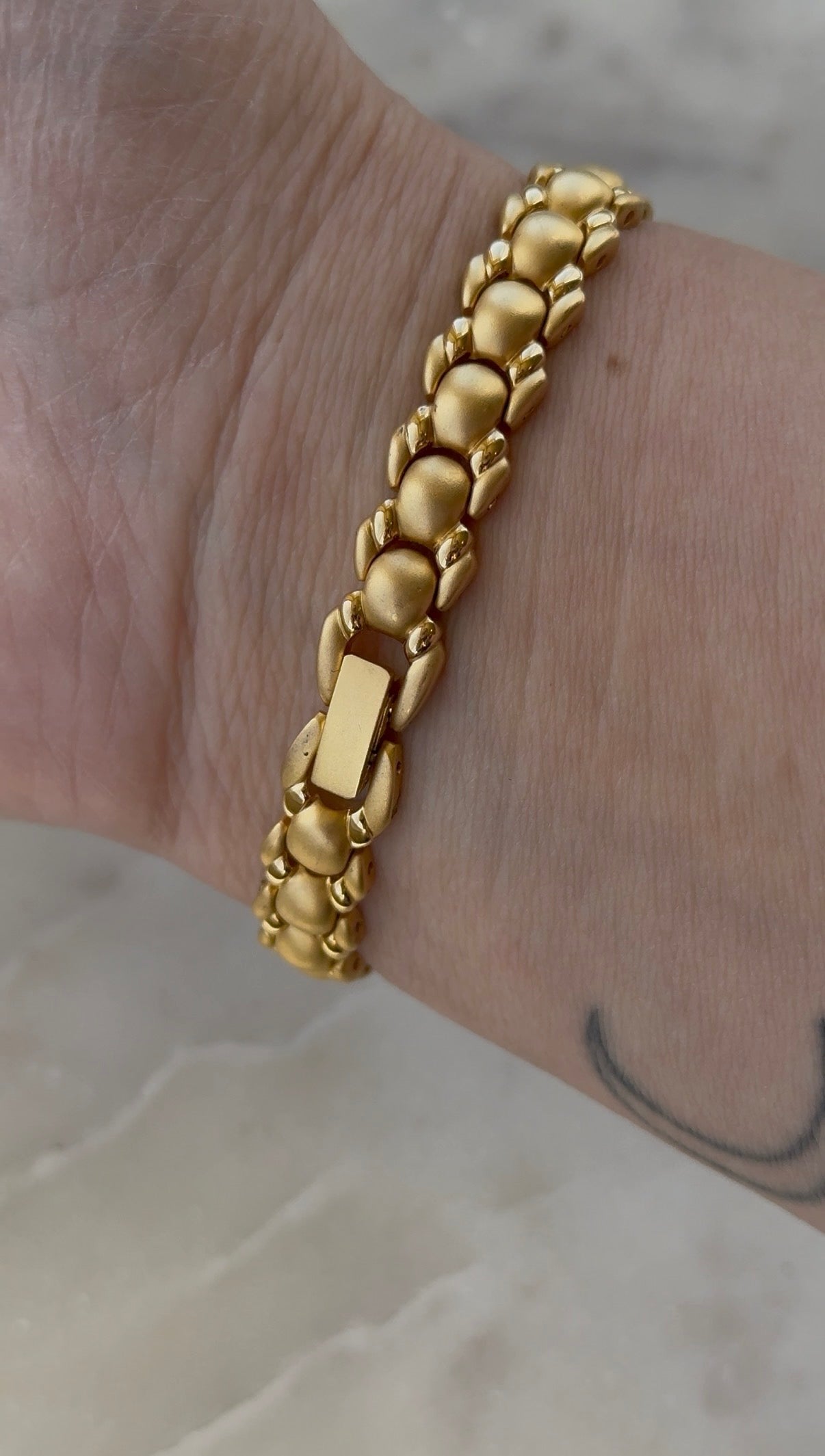 1991 Pulsar By SEIKO Gold Tone Bracelet Watch