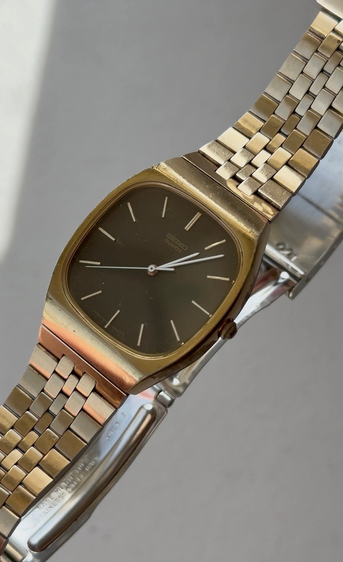 1979 Seiko Quartz Gold Tone Tv Dial Watch