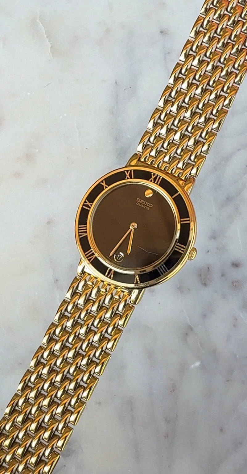1991 Seiko Quartz Roman Bezel Watch
