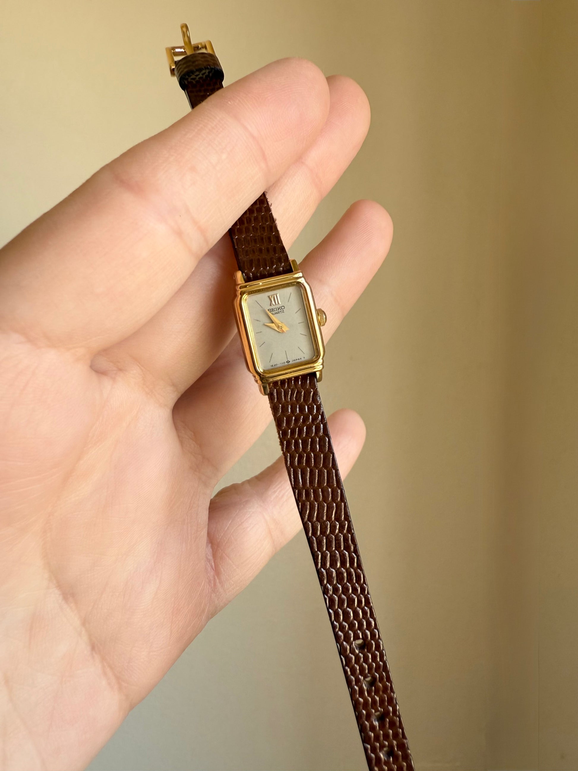 1985 Seiko Quartz Petite Gold Tone Tank Watch