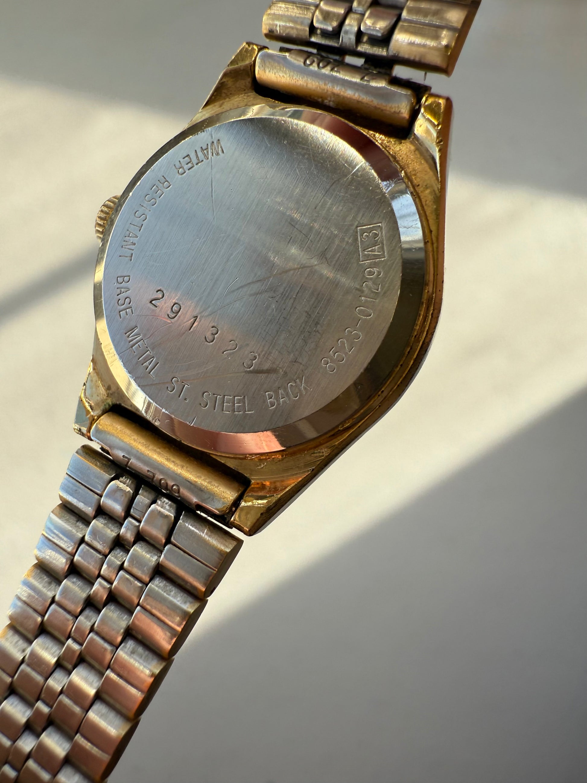 1982 Seiko Quartz SQ Gold Tone Day Date Watch