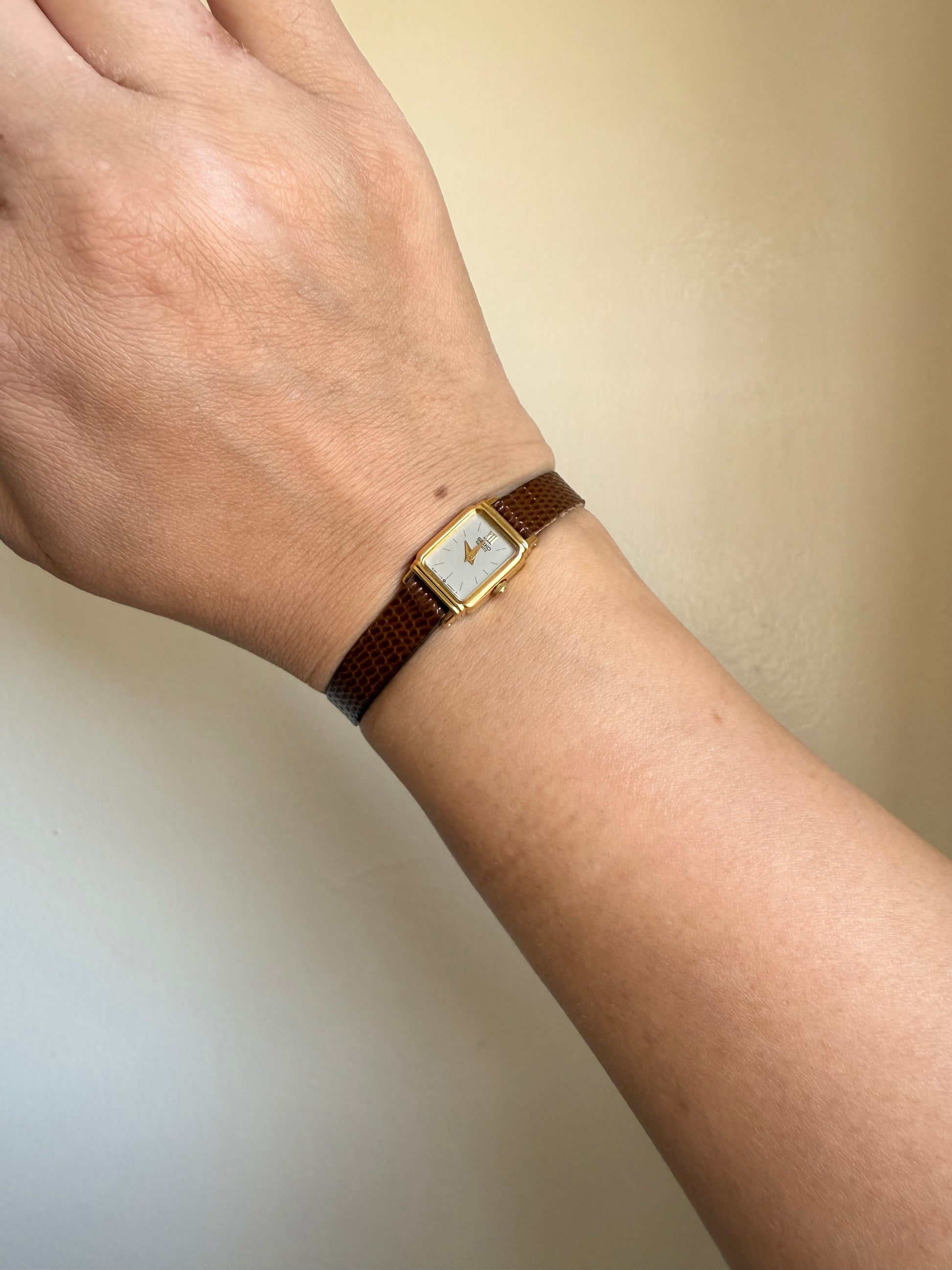 1985 Seiko Quartz Petite Gold Tone Tank Watch