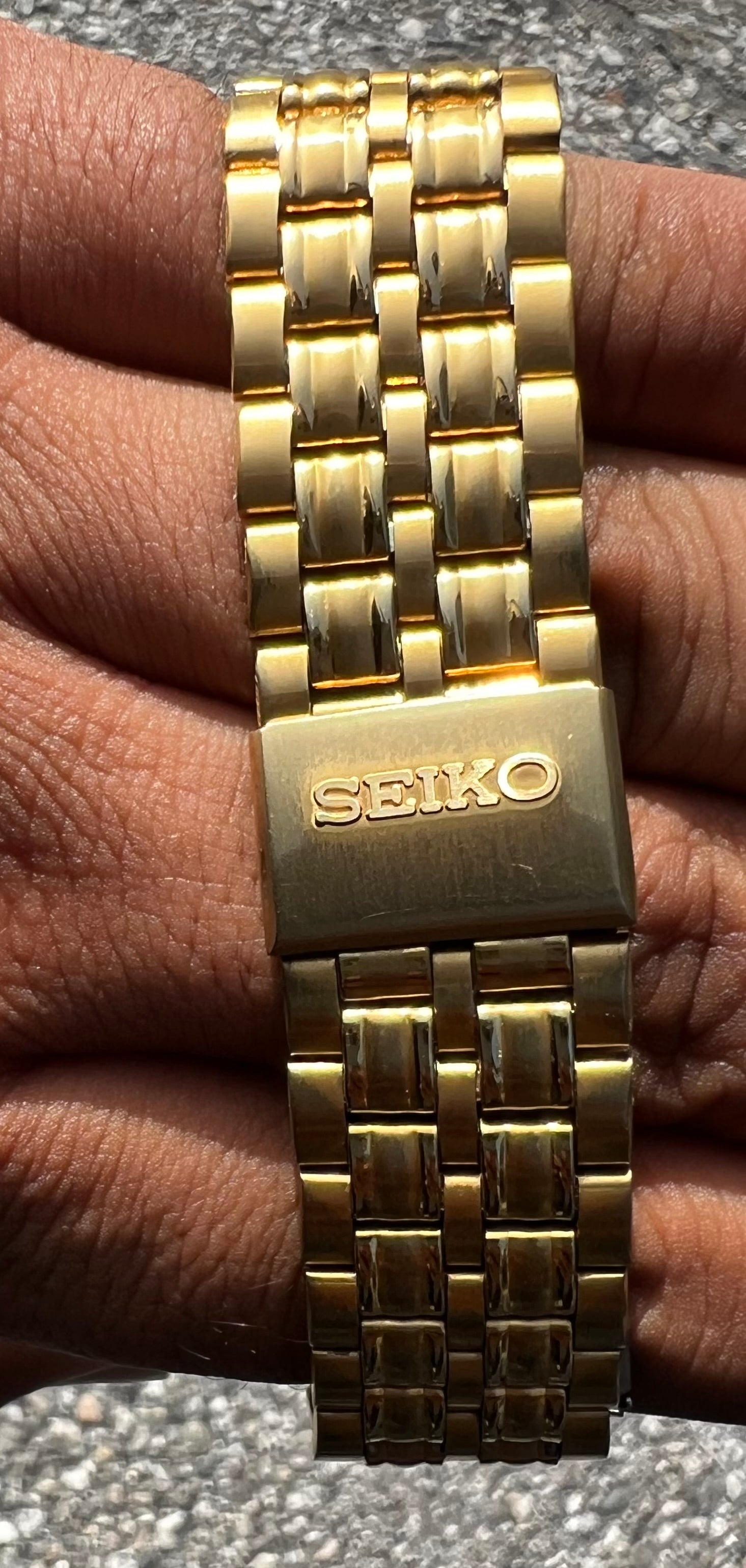 1995 Seiko Quartz Gold Tone Tank Watch