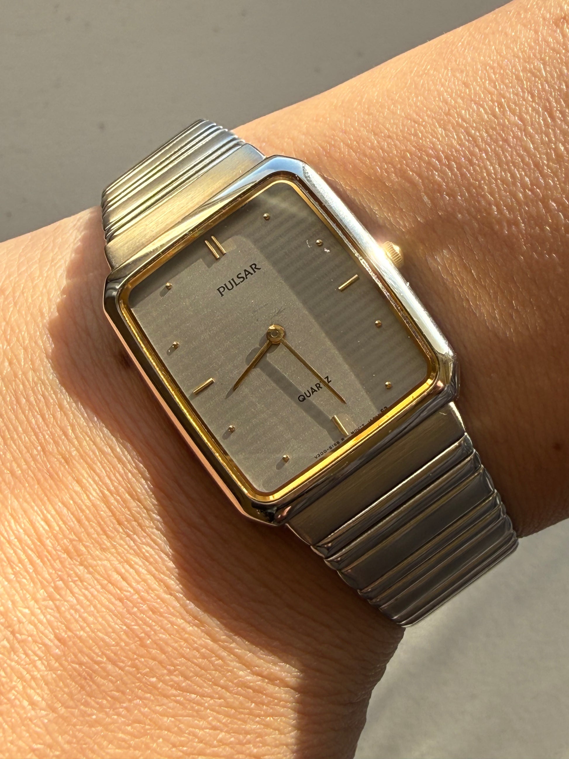 1988 Pulsar Quartz by SEIKO NOS Tank Watch