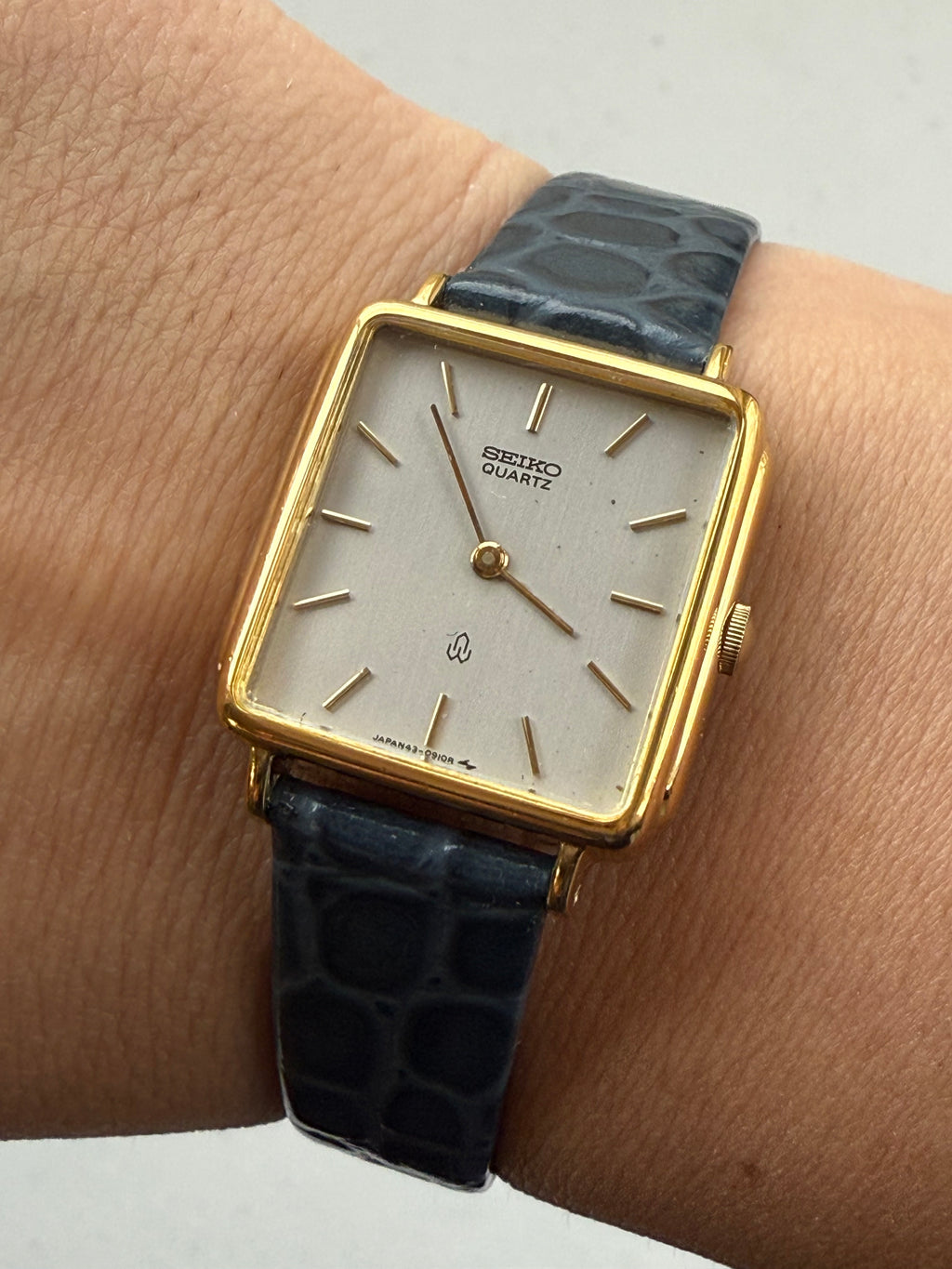 1977 Seiko Quartz Gold Plated Tank Watch