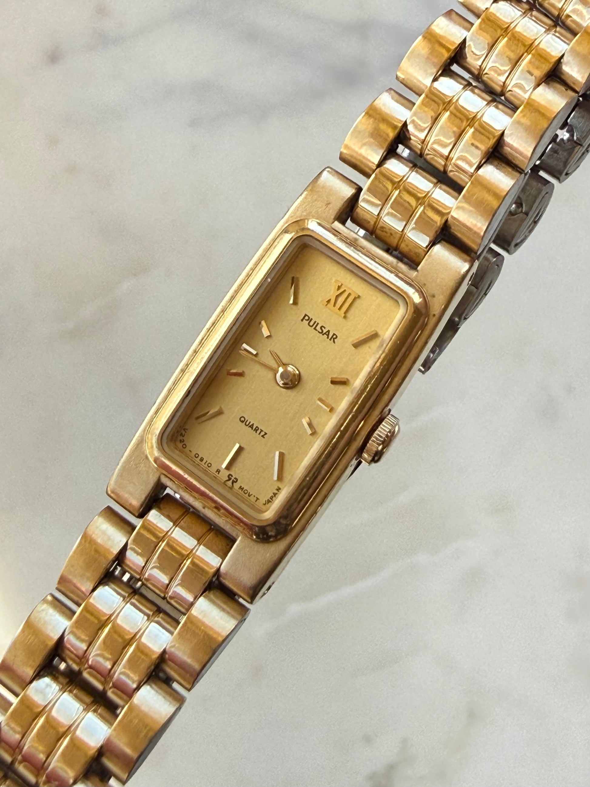 1988 Pulsar Quartz v220 By SEIKO Gold Tone Tank Watch