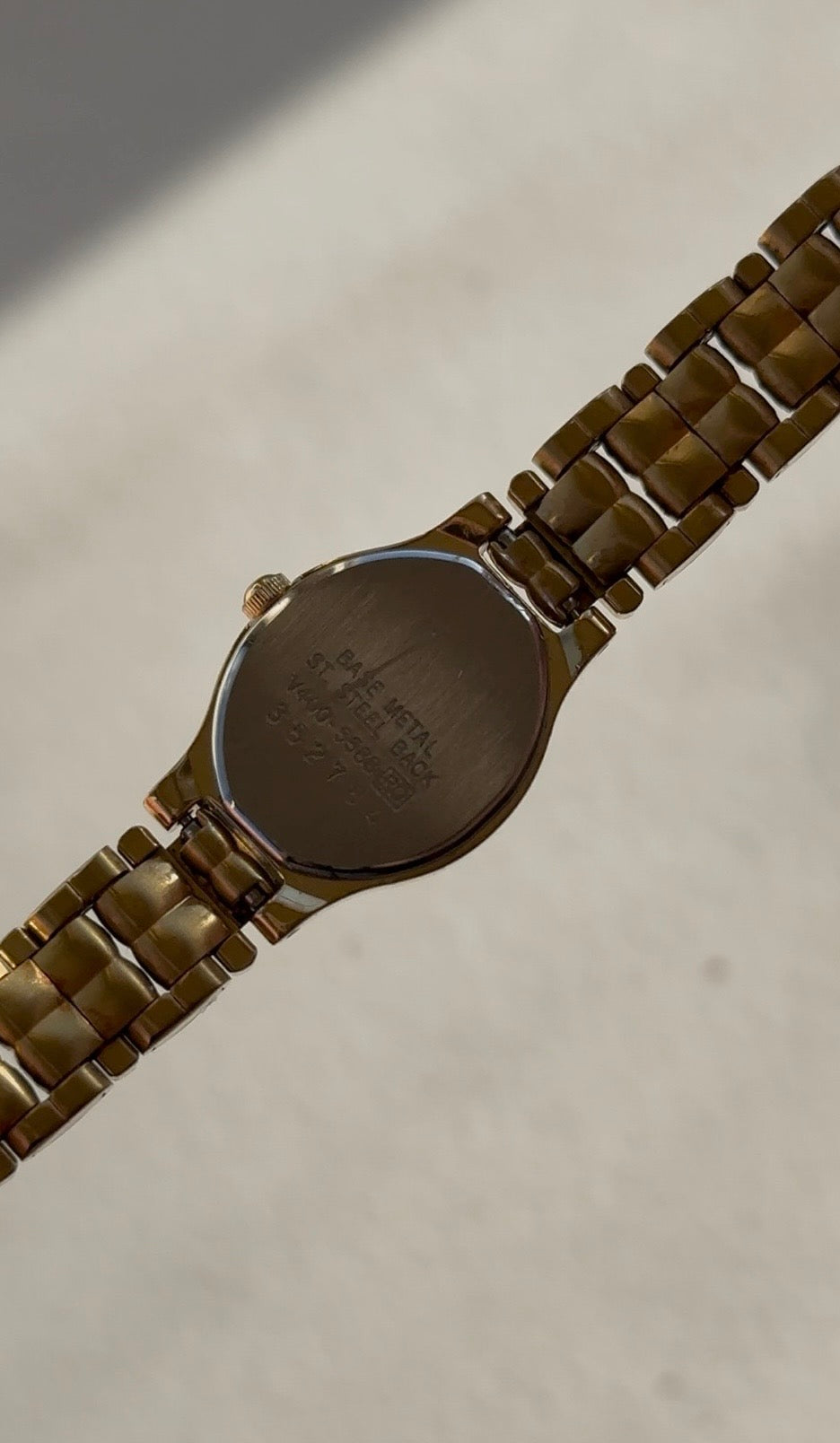 1983 Seiko Quartz Oval Gold Tone Watch
