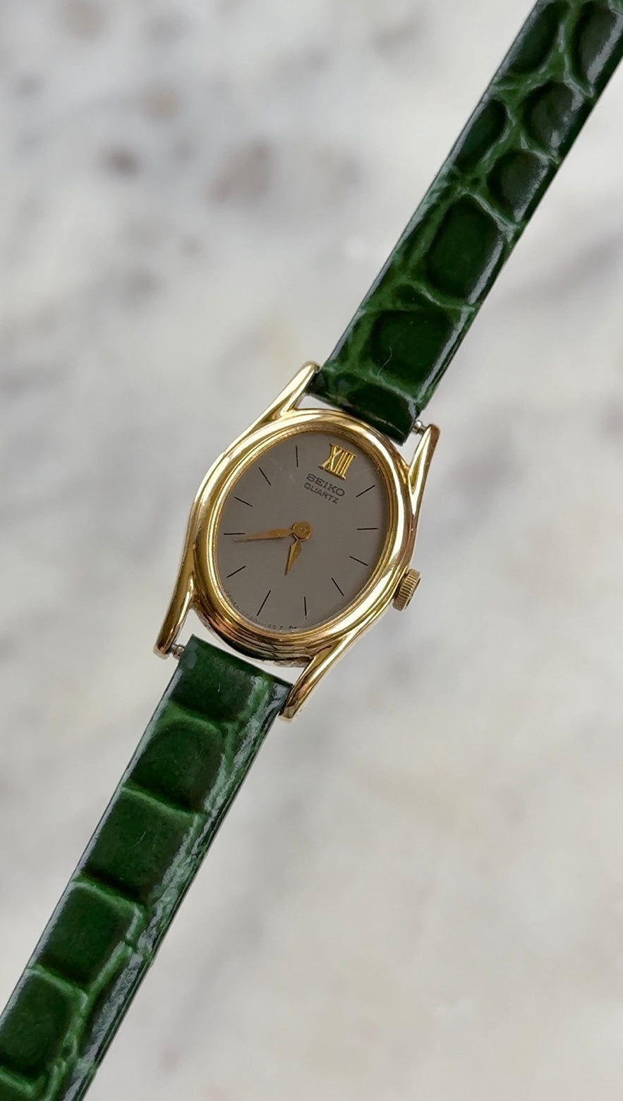 1985 Seiko Quartz Gold Tone Oval Watch