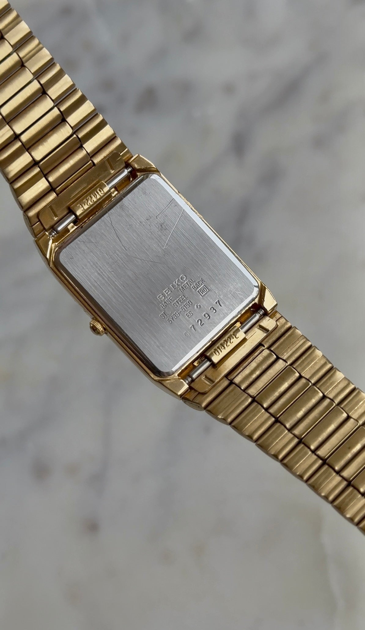 1990 Seiko Quartz Date Adjust Gold Tone Tank Watch – River Moons