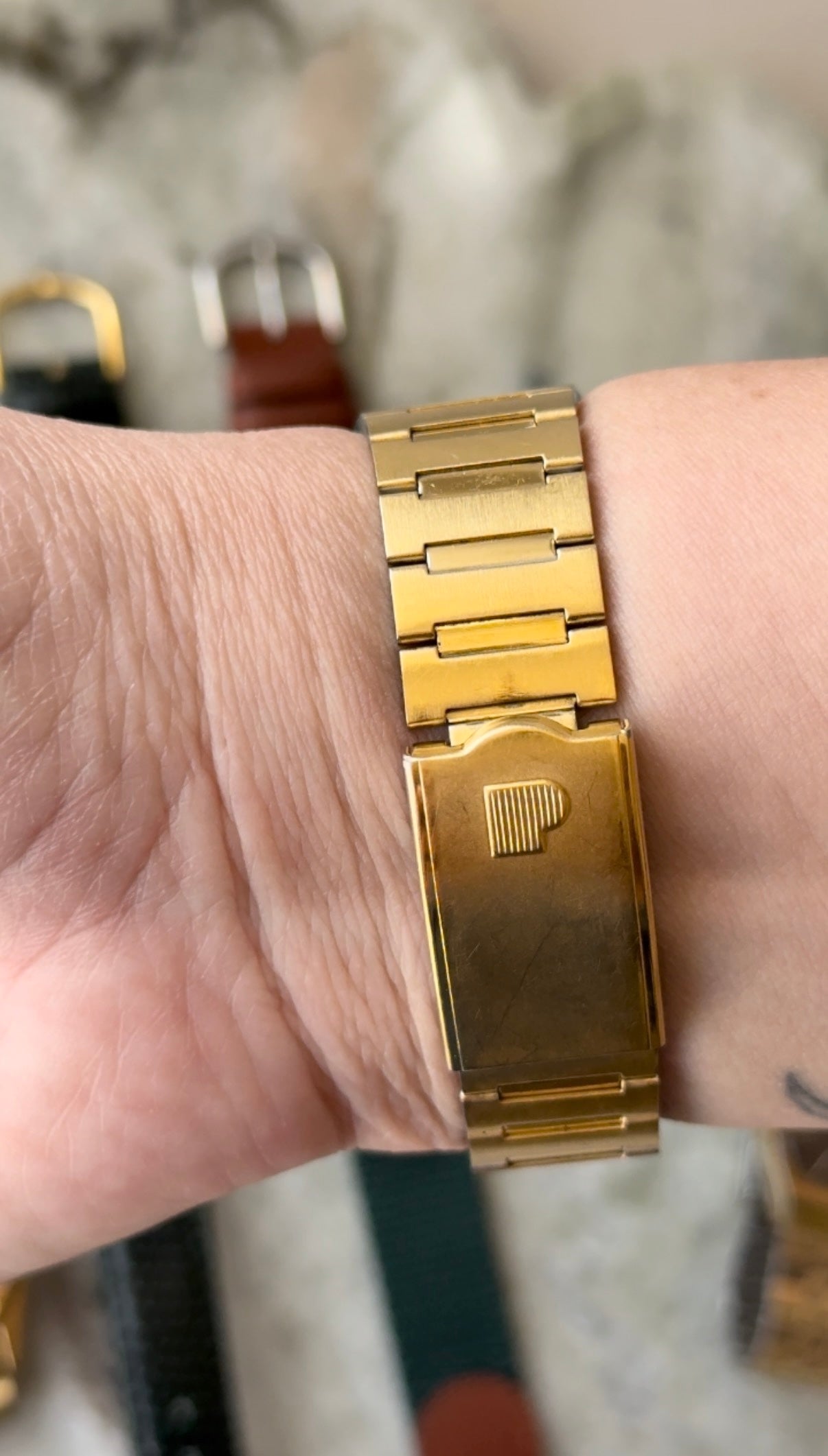 1983 Pulsar Quartz By SEIKO Gold Tone Day-Date Watch