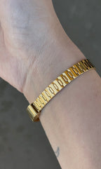 1988 Seiko Quartz Gold Tone Oval Watch