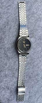 Seiko 5 Vintage Day Date Automatic Watch