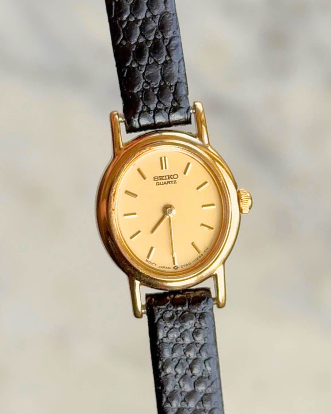 1989 Seiko Quartz Gold Tone Oval Watch