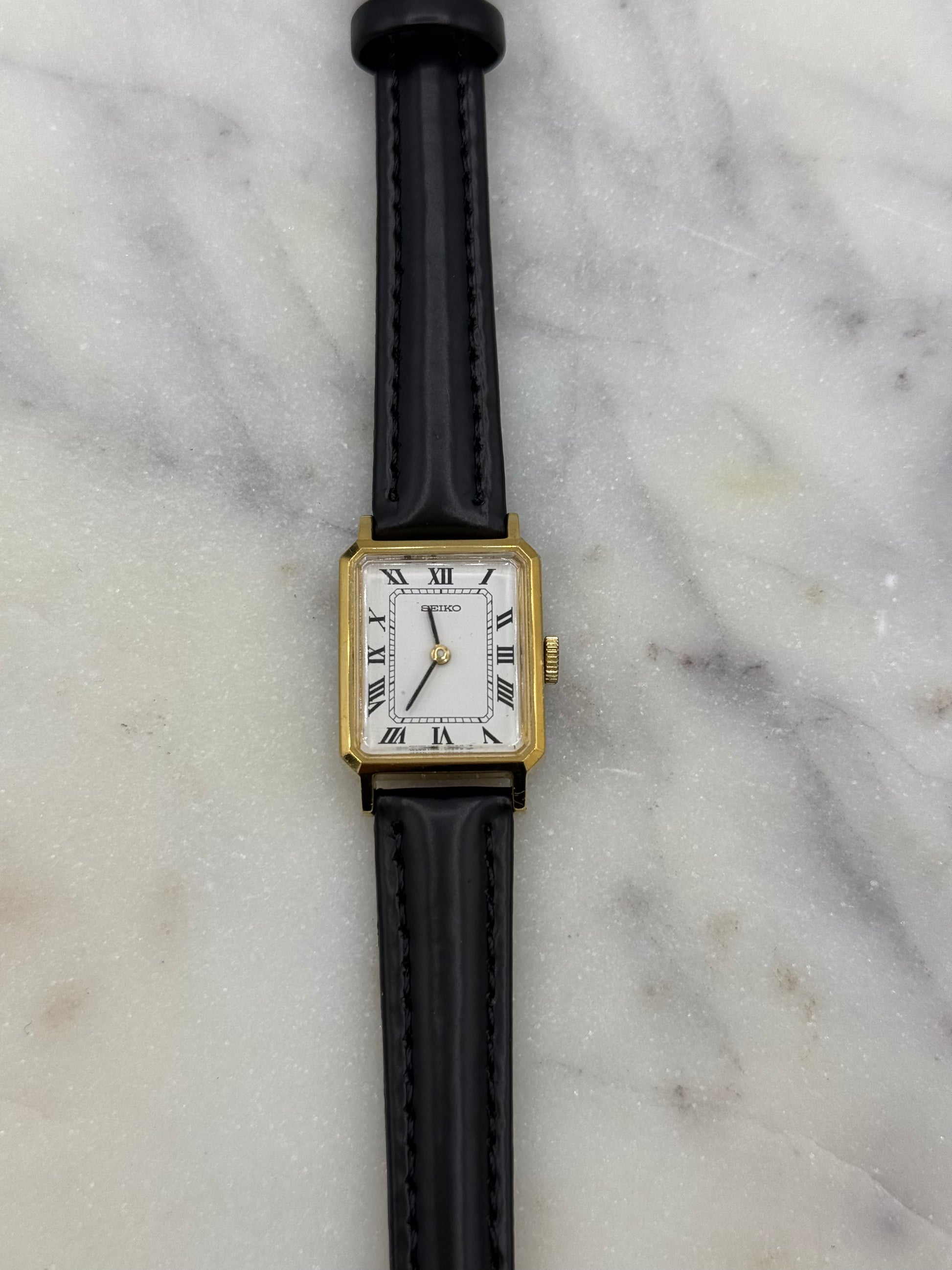 Seiko Wind Up 1970s Gold Tone Tank Watch (Great Condition)