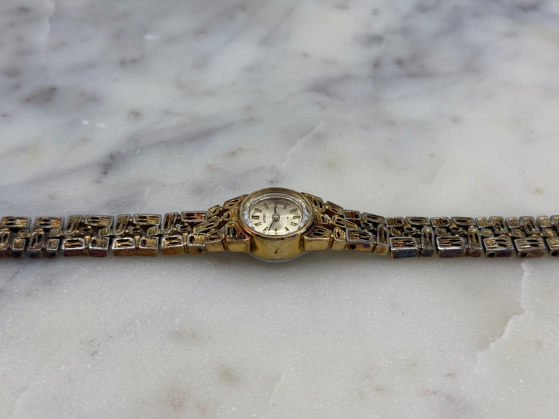 Seiko Gold Plated Vintage Wind Up Watch (Fair Condition)