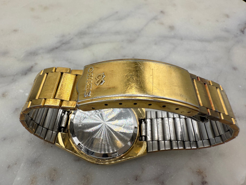 Seiko Quartz SQ 1980s Gold Tone Day Date Watch (Good condition)