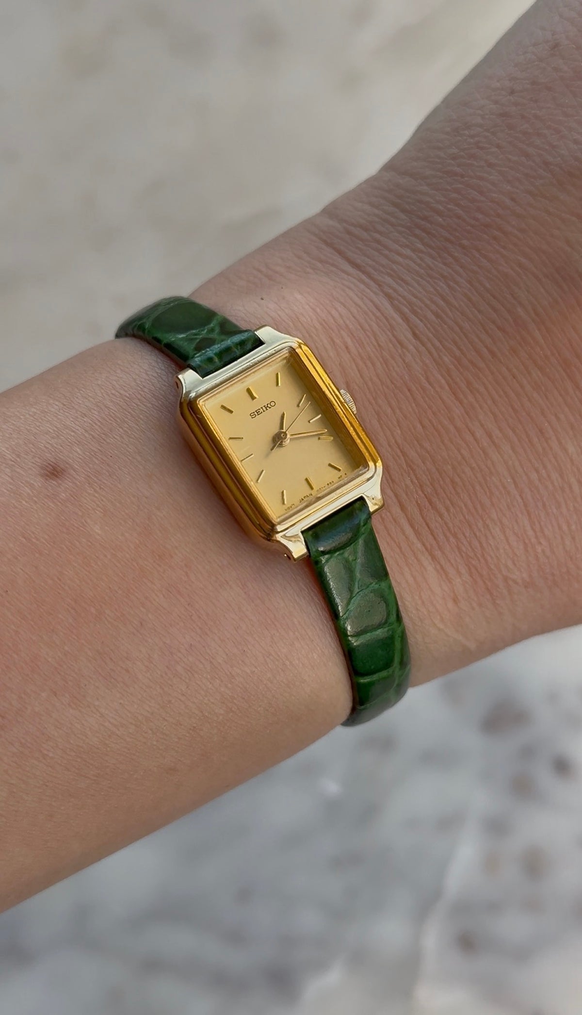 1994 Seiko Gold Tone Tank Watch
