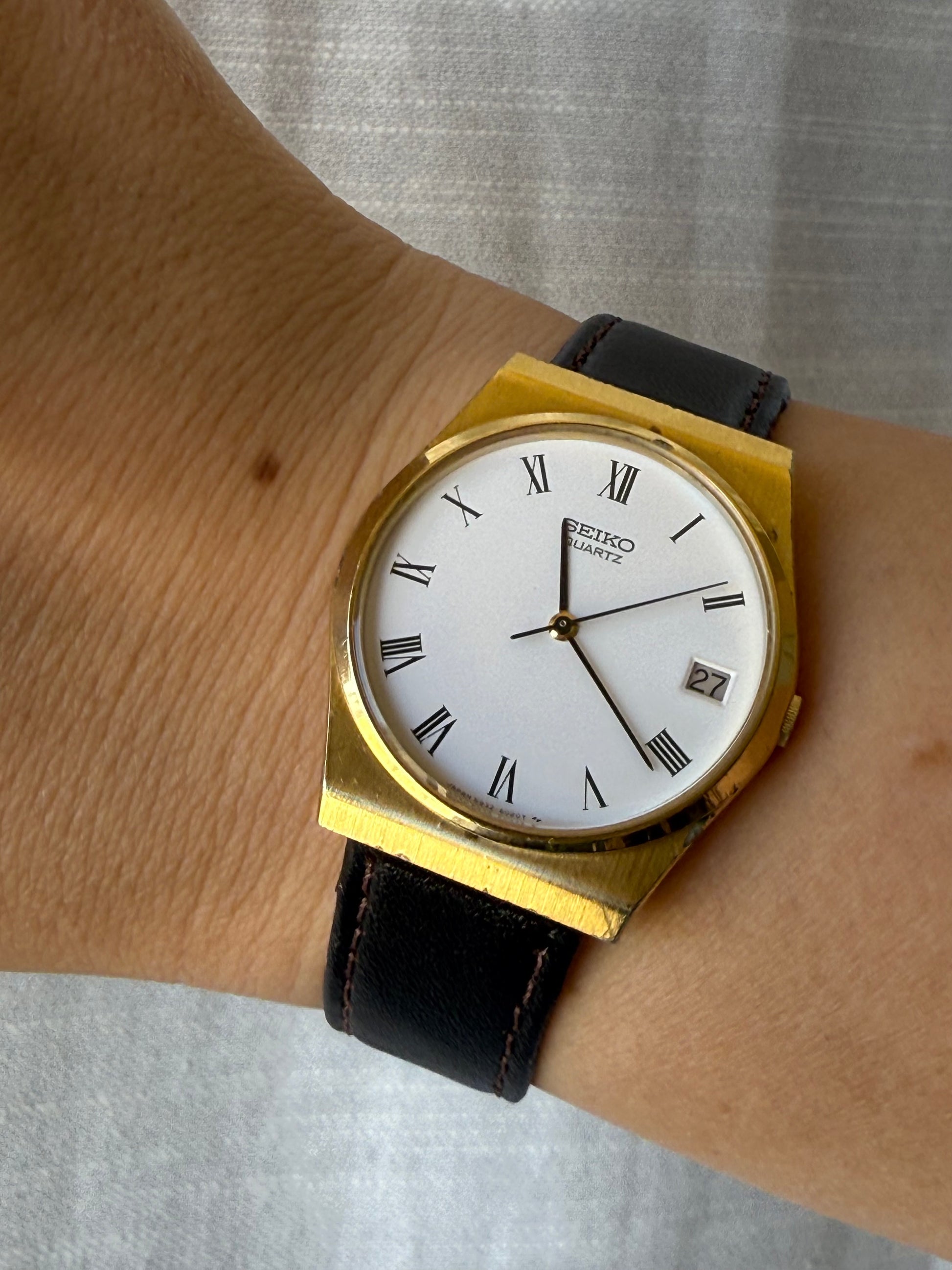 1980 Seiko Quartz Date Adjust “Very Thin” Gold Tone Watch