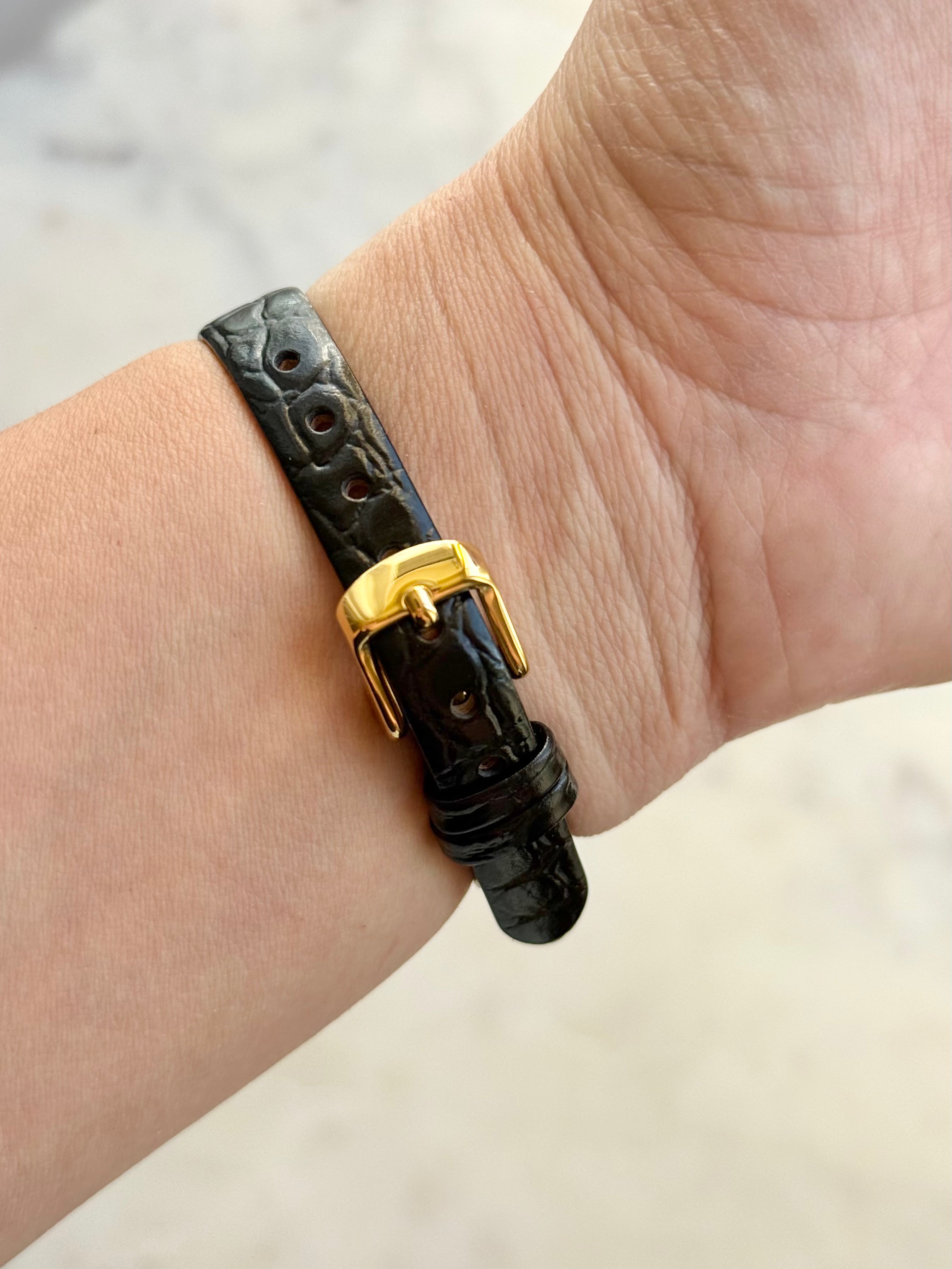 1999 Seiko Gold Tone Hexagon Tank Watch