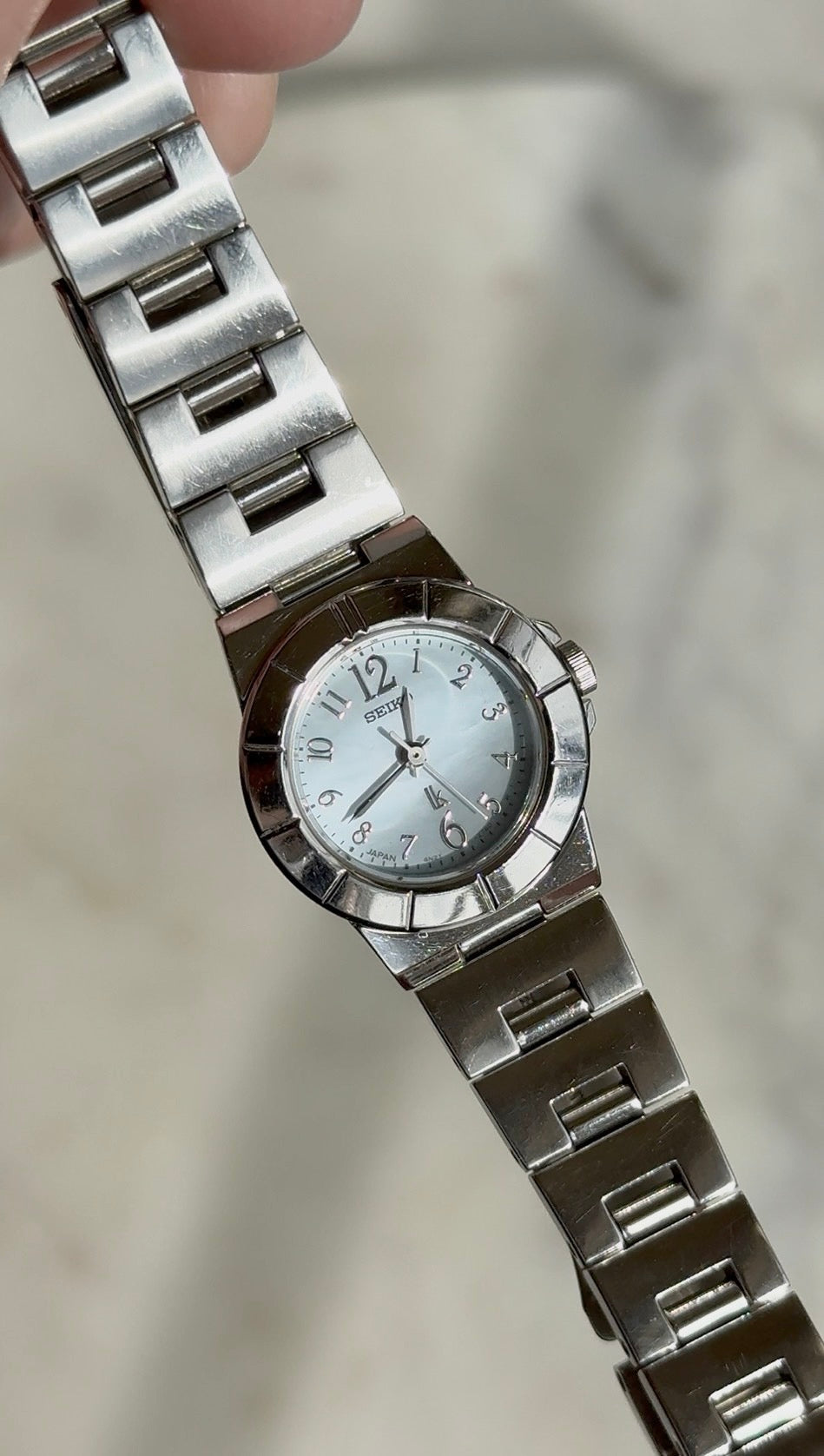 2000 Seiko Lukia Quartz Silver Tone Watch
