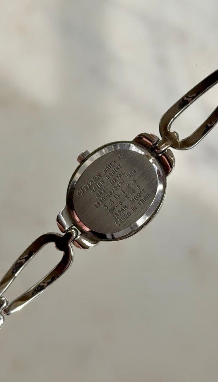 1993 Citizen Quartz Oval Bracelet Watch