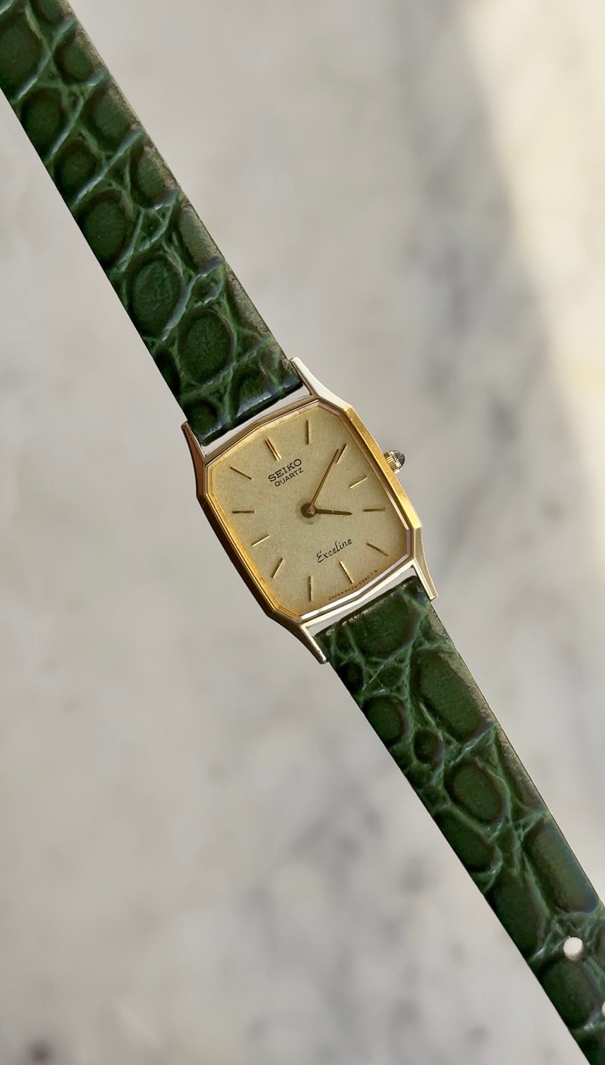 1983 Seiko Quartz Exceline Gold Plated Tank Watch