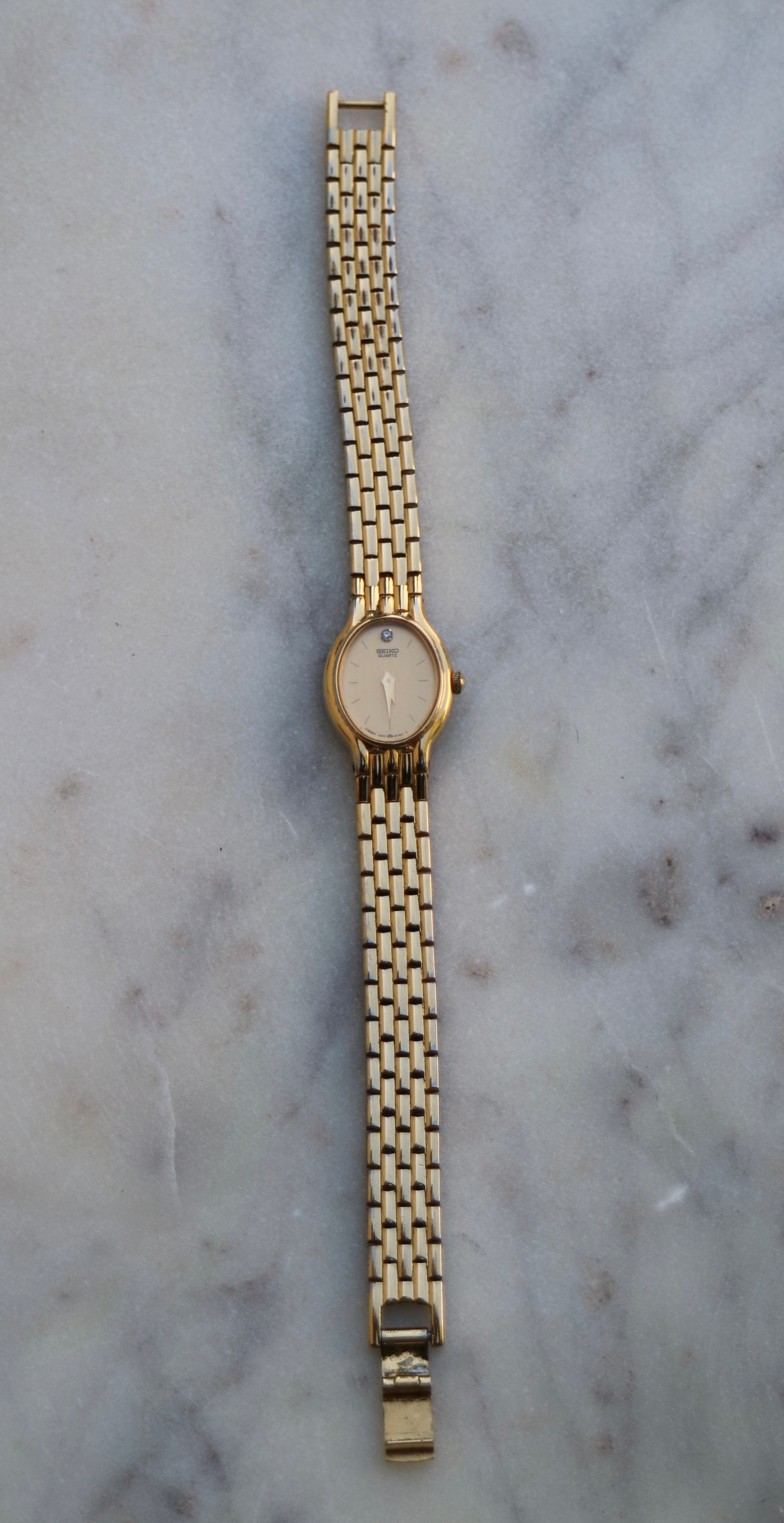 Seiko Vintage Women’s Gold Tone Steel Gold Dial Quartz Watch
