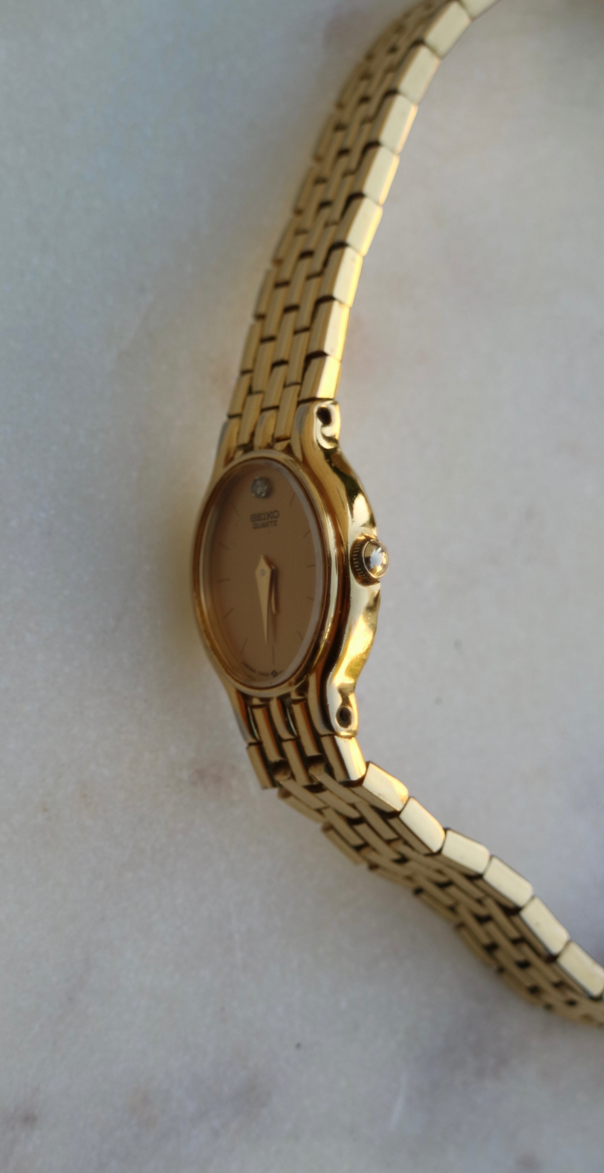 Seiko Vintage Women’s Gold Tone Steel Gold Dial Quartz Watch