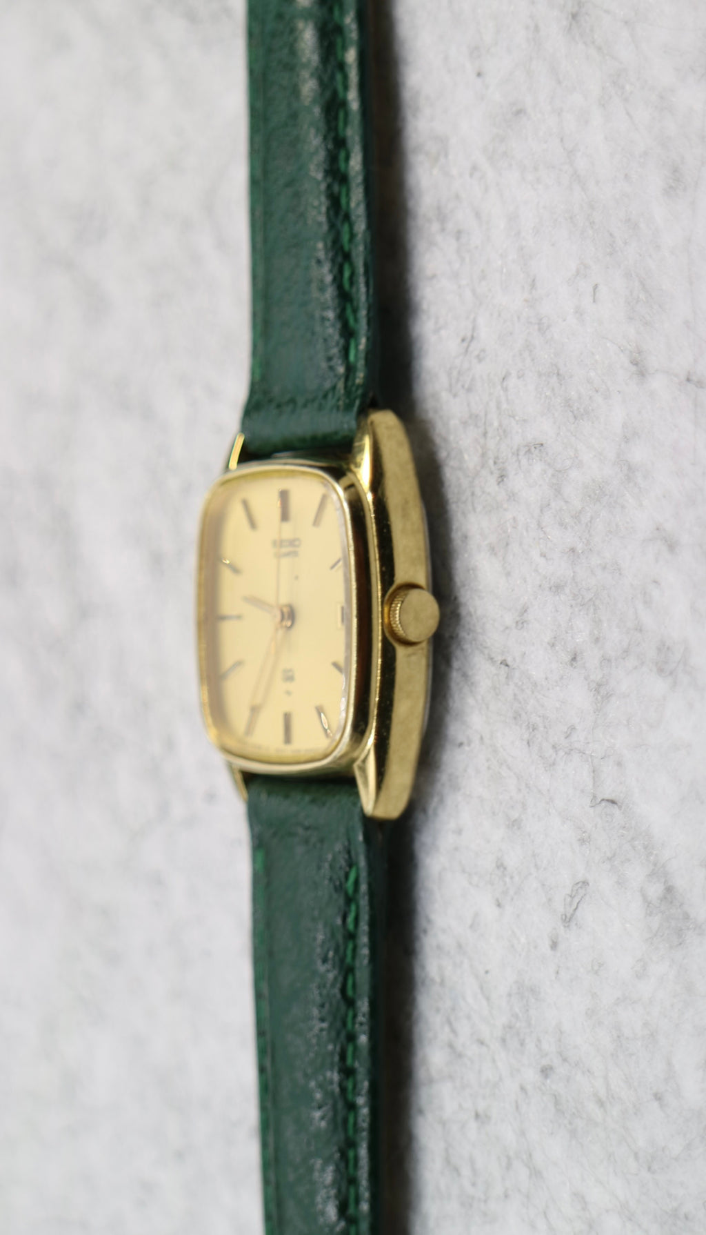 Seiko Quartz Vintage Gold Tone Date Just Watch