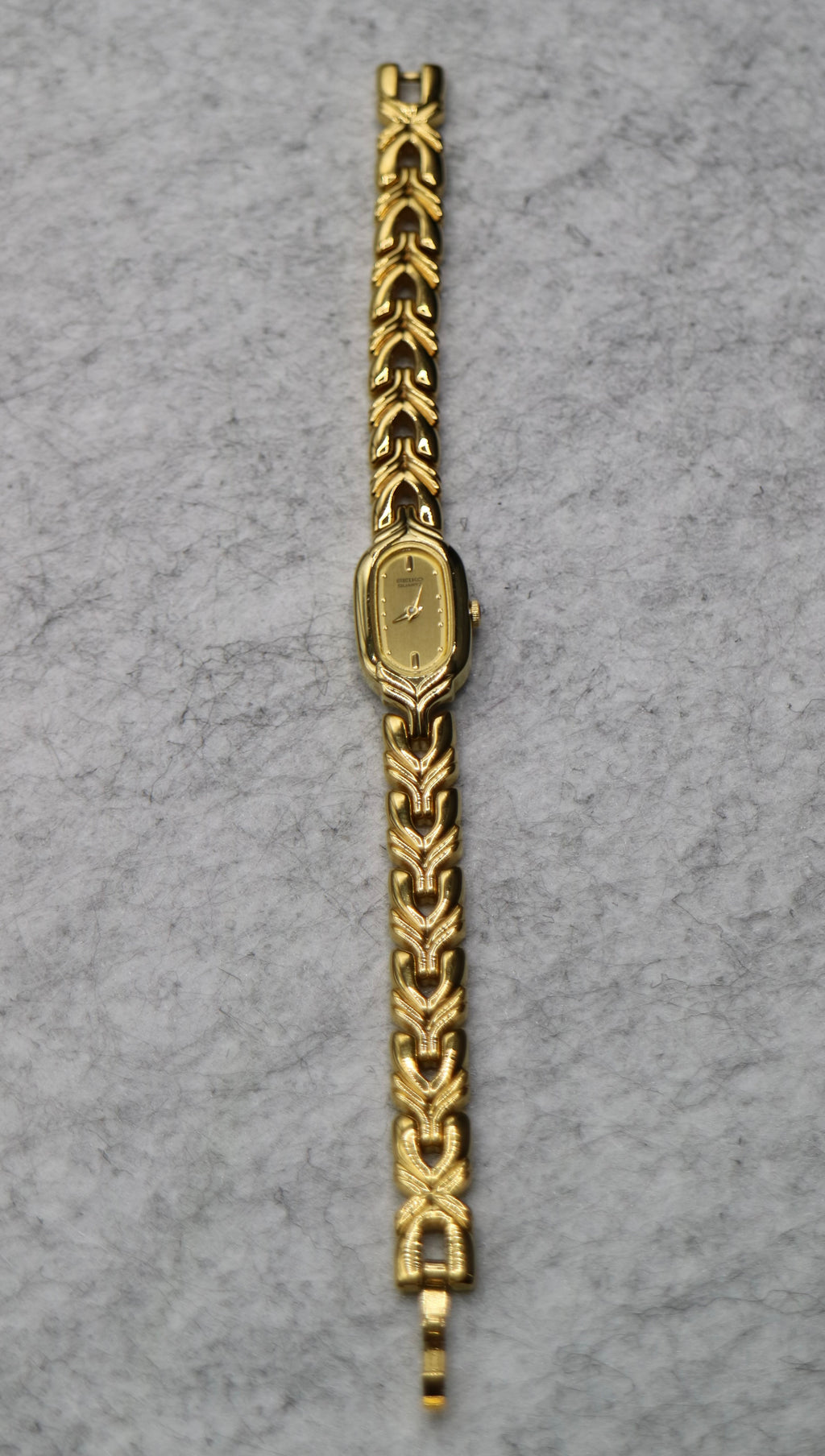 Seiko Quartz Vintage Gold Tone Bracelet Watch Near Mint