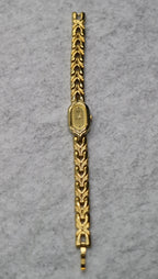 Seiko Quartz Vintage Gold Tone Bracelet Watch Near Mint