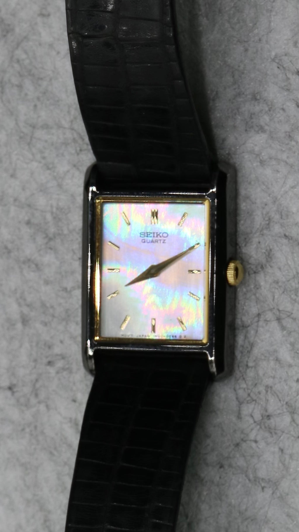 Seiko Quartz Vintage Mother of Pearl Dial/Gunmetal Tone Bezel Tank Watch
